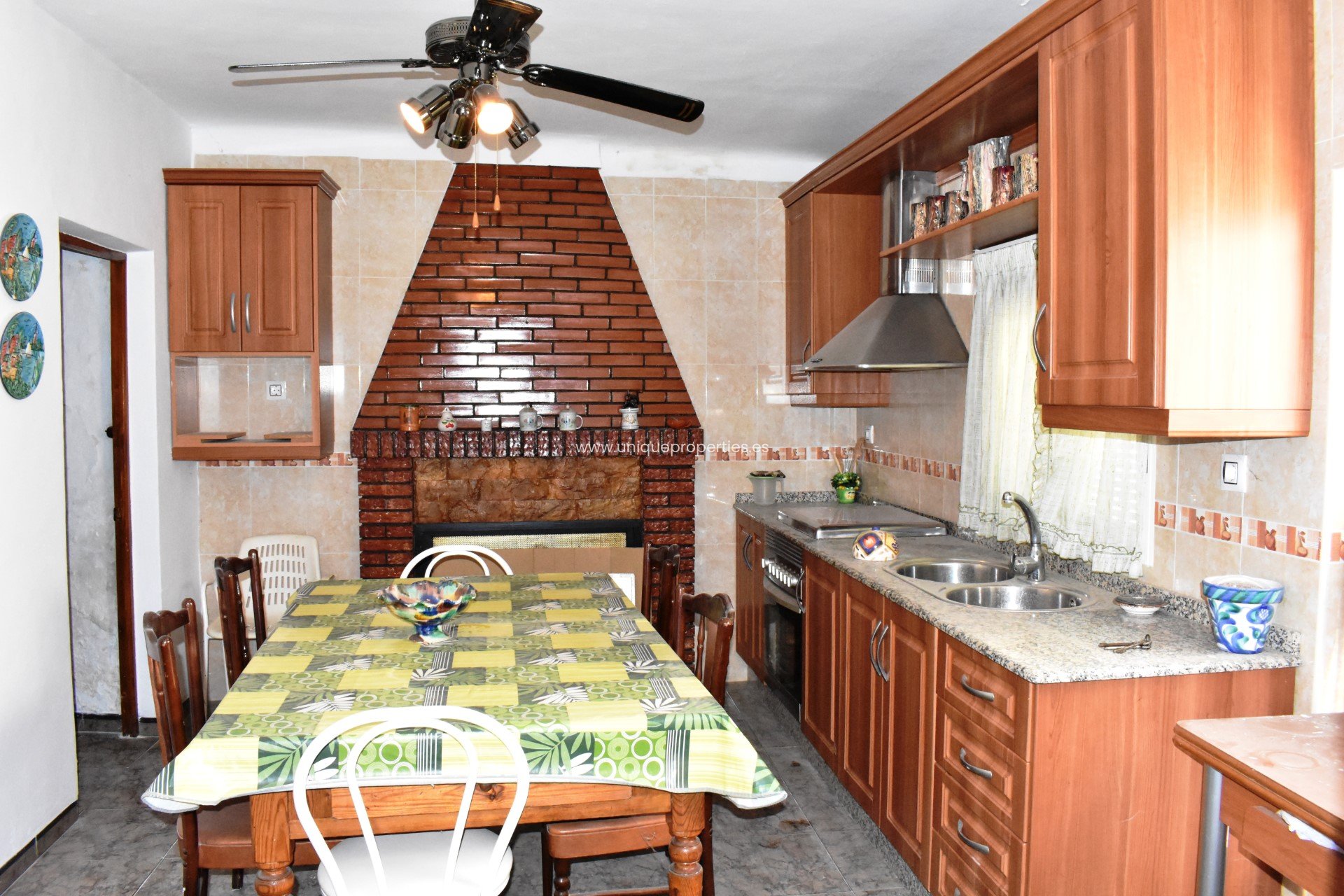 Resale - Village House -
Sufli