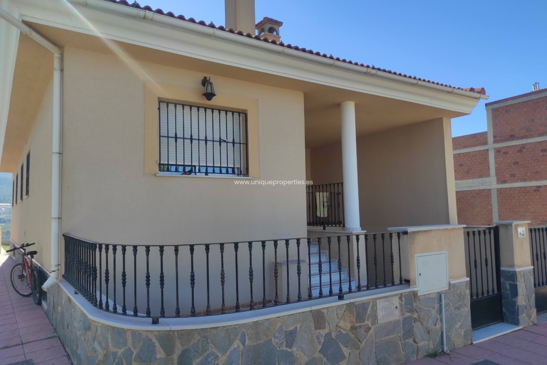 Resale - Village House -
Tijola