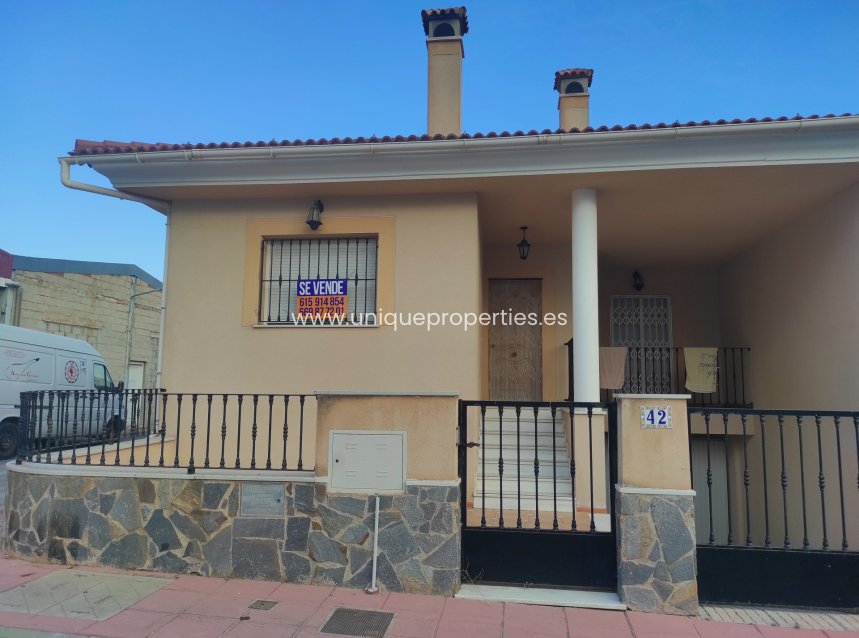 Resale - Village House -
Tijola