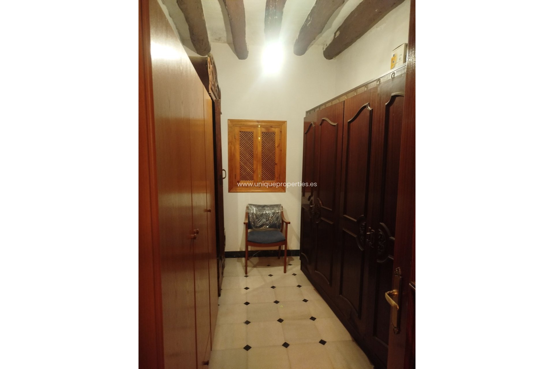 Resale - Village House -
Tijola