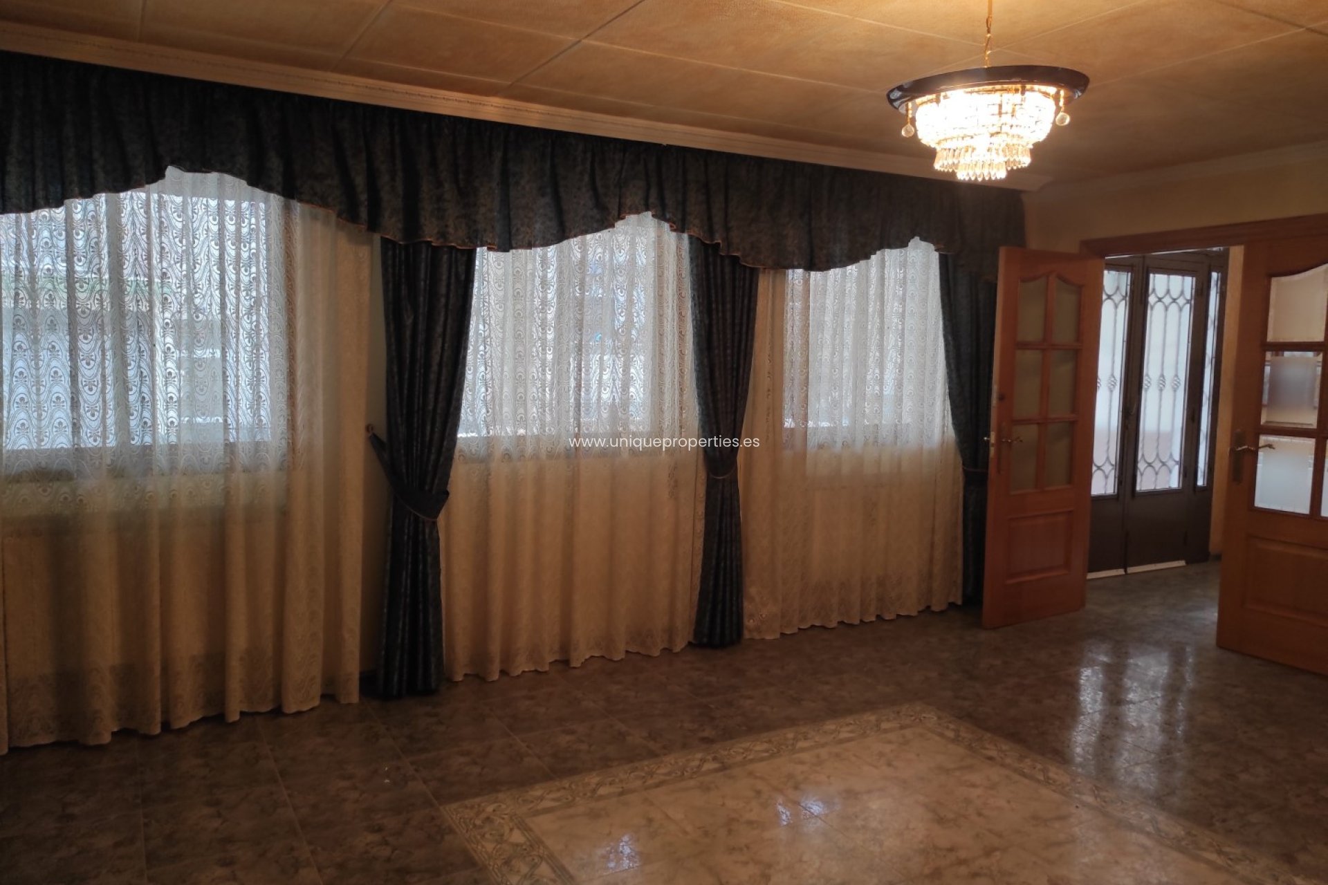 Resale - Village House -
Tijola