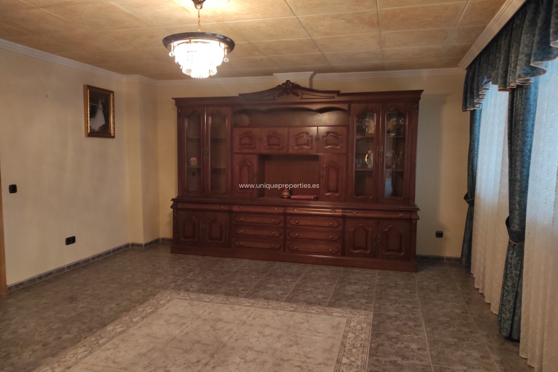 Resale - Village House -
Tijola