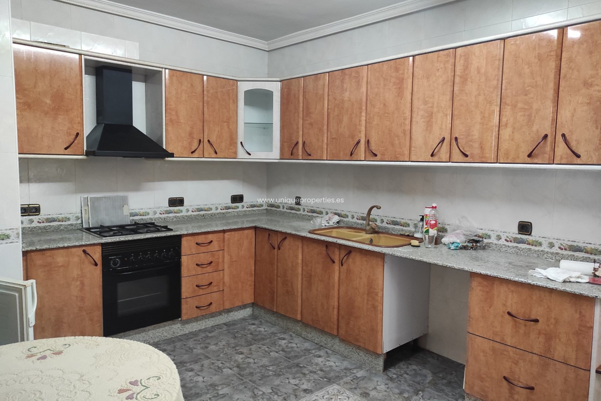 Resale - Village House -
Tijola