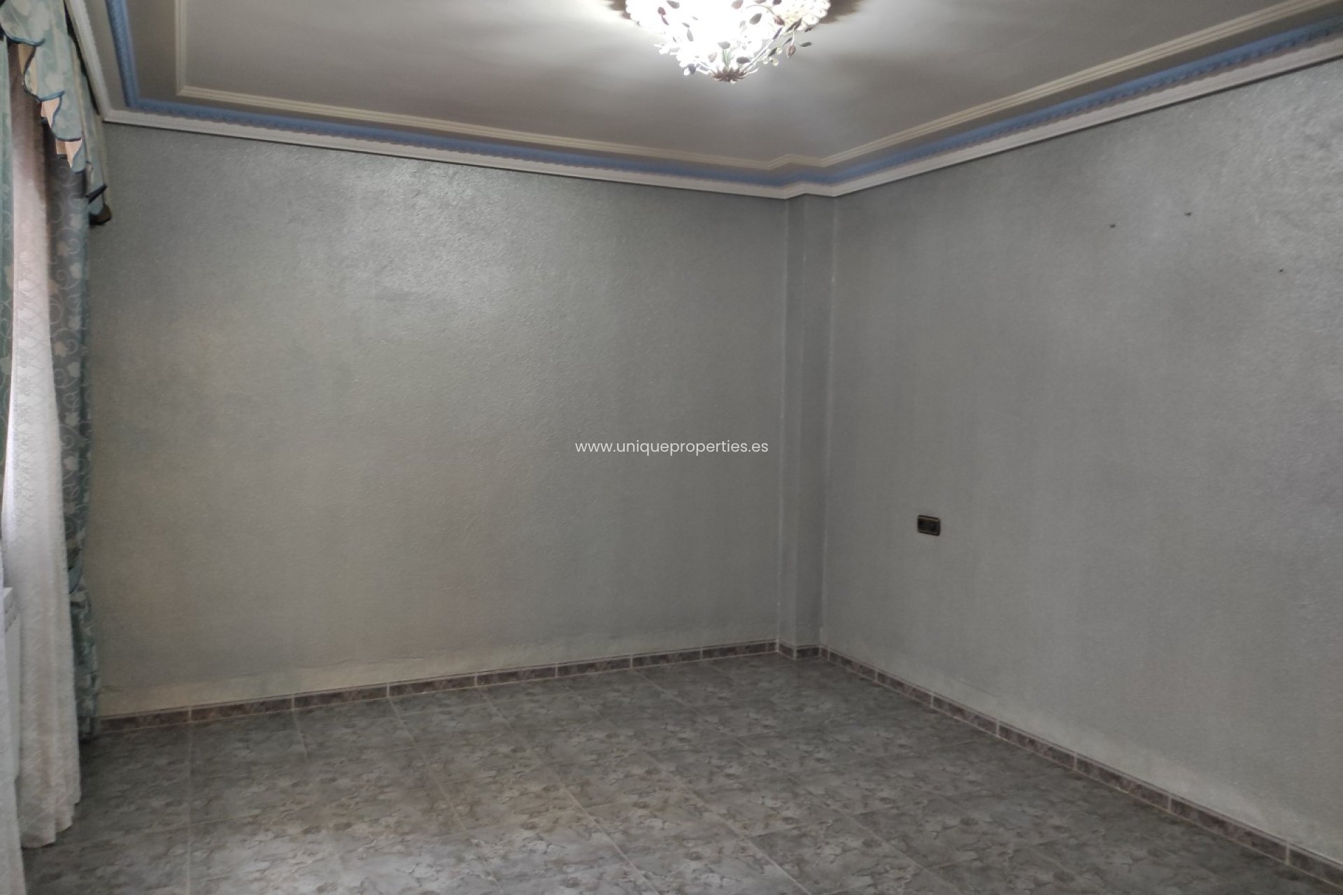 Resale - Village House -
Tijola