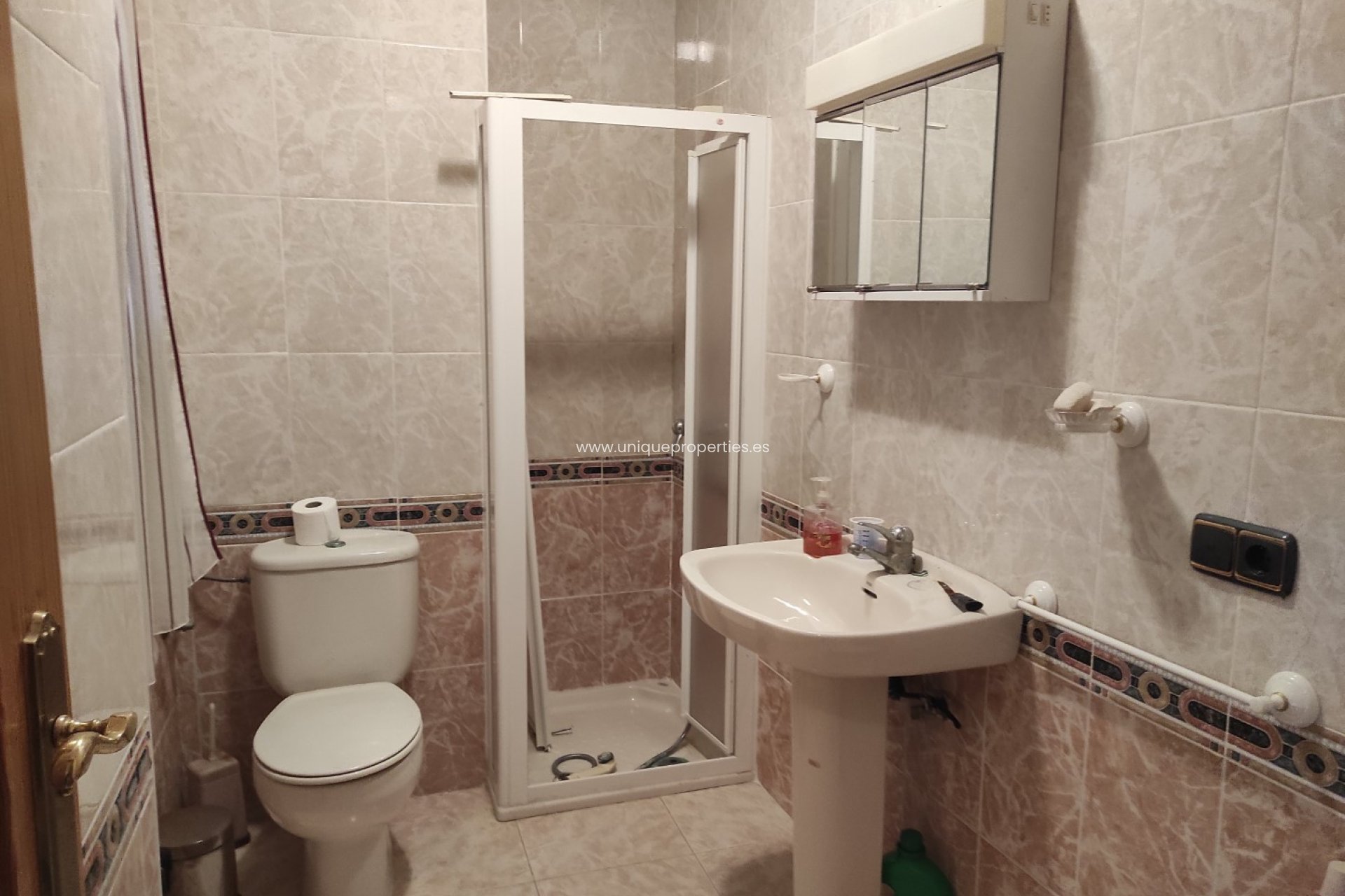 Resale - Village House -
Tijola