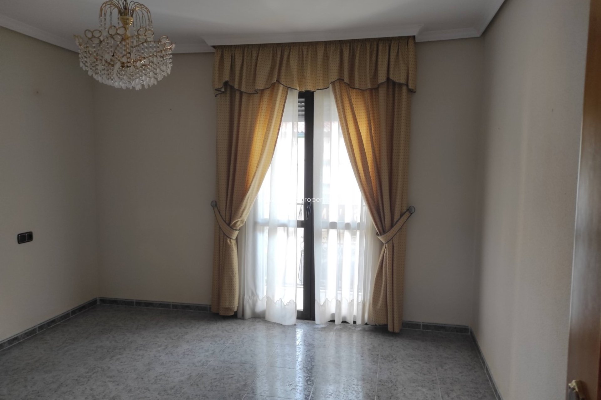 Resale - Village House -
Tijola