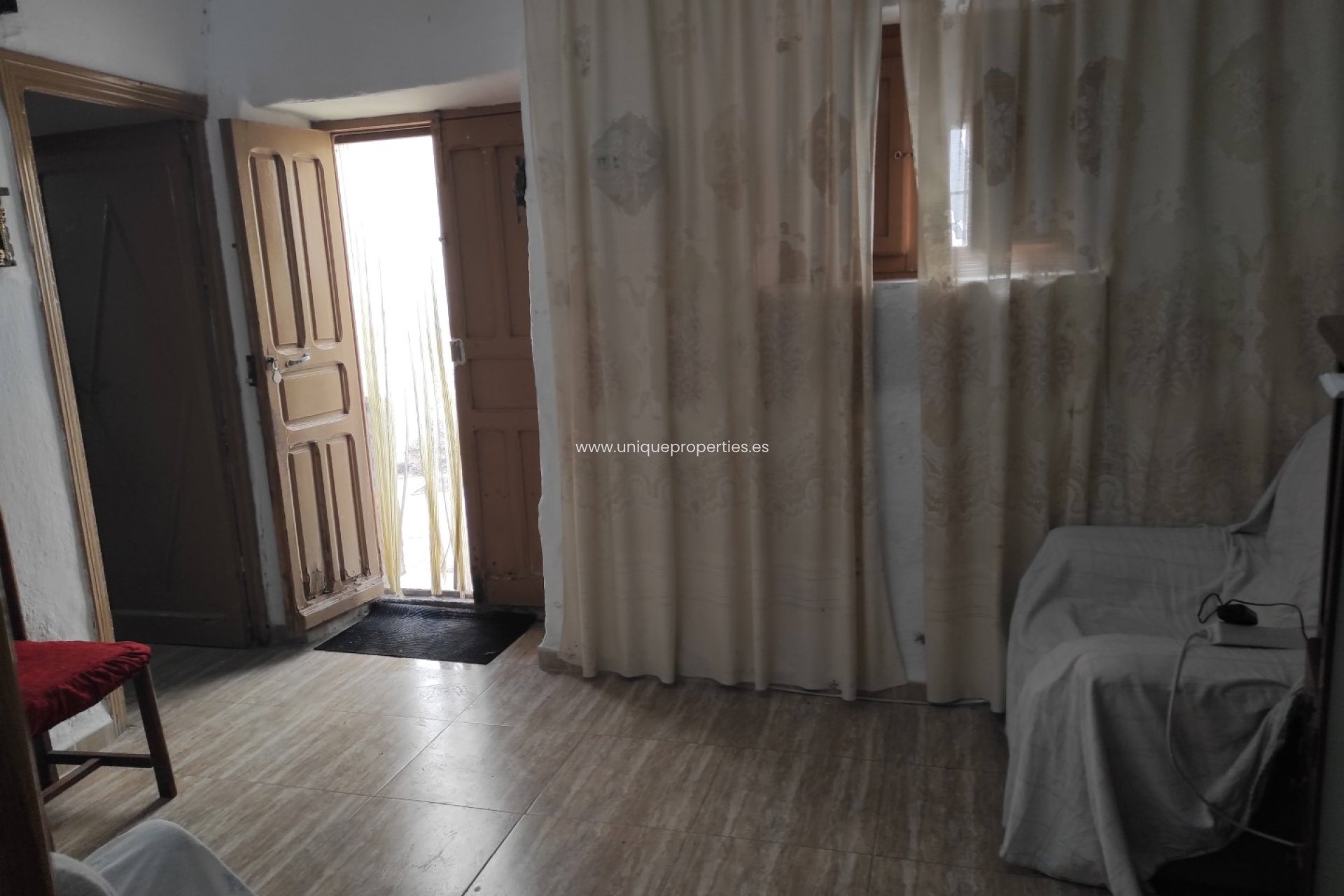 Resale - Village House -
Urracal