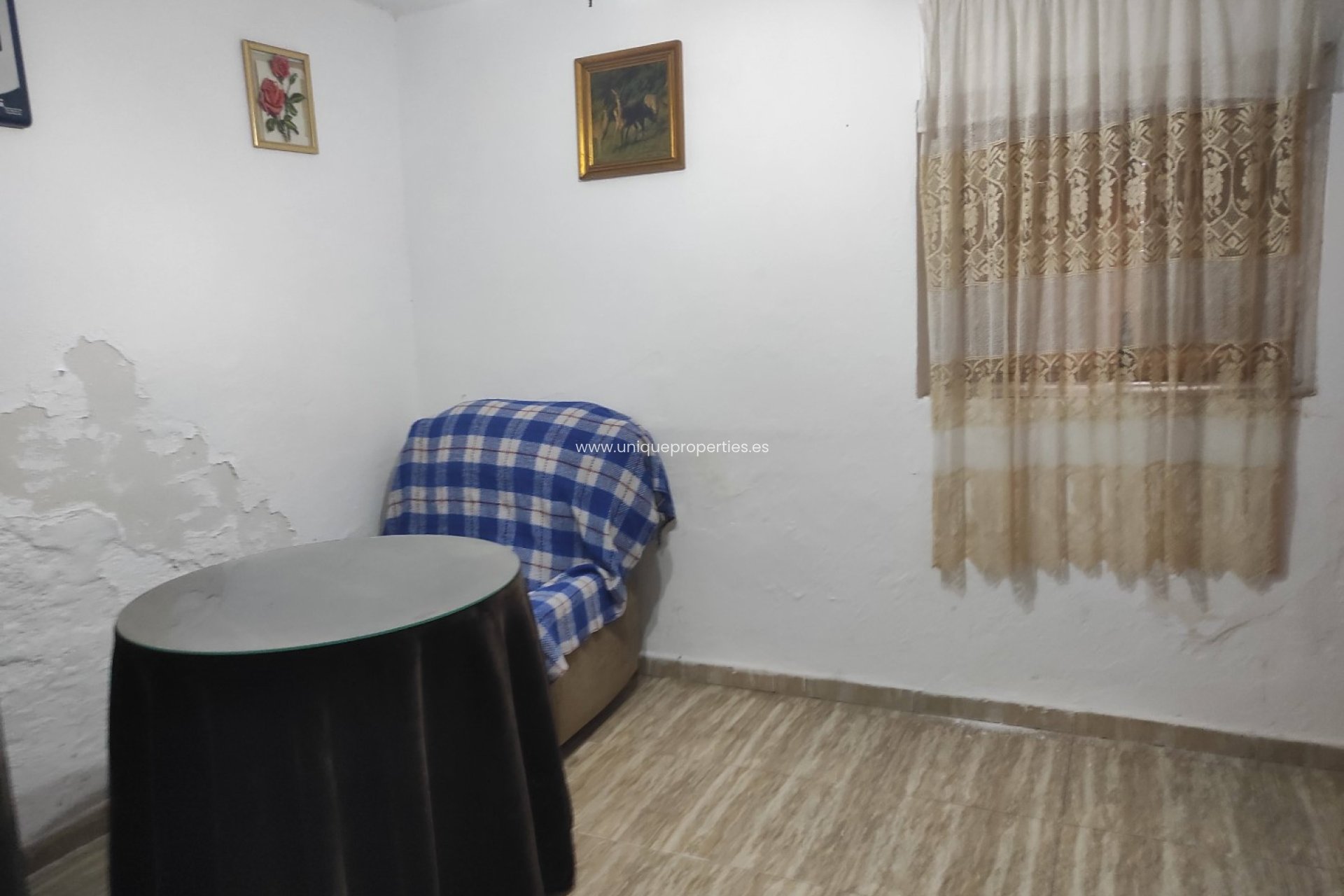 Resale - Village House -
Urracal