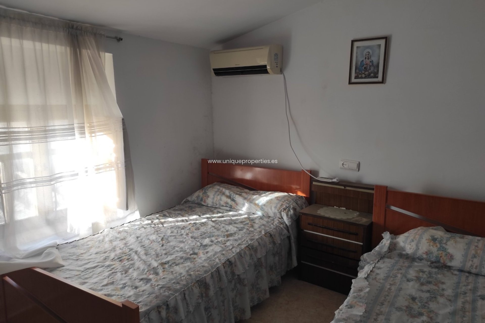 Resale - Village House -
Urracal