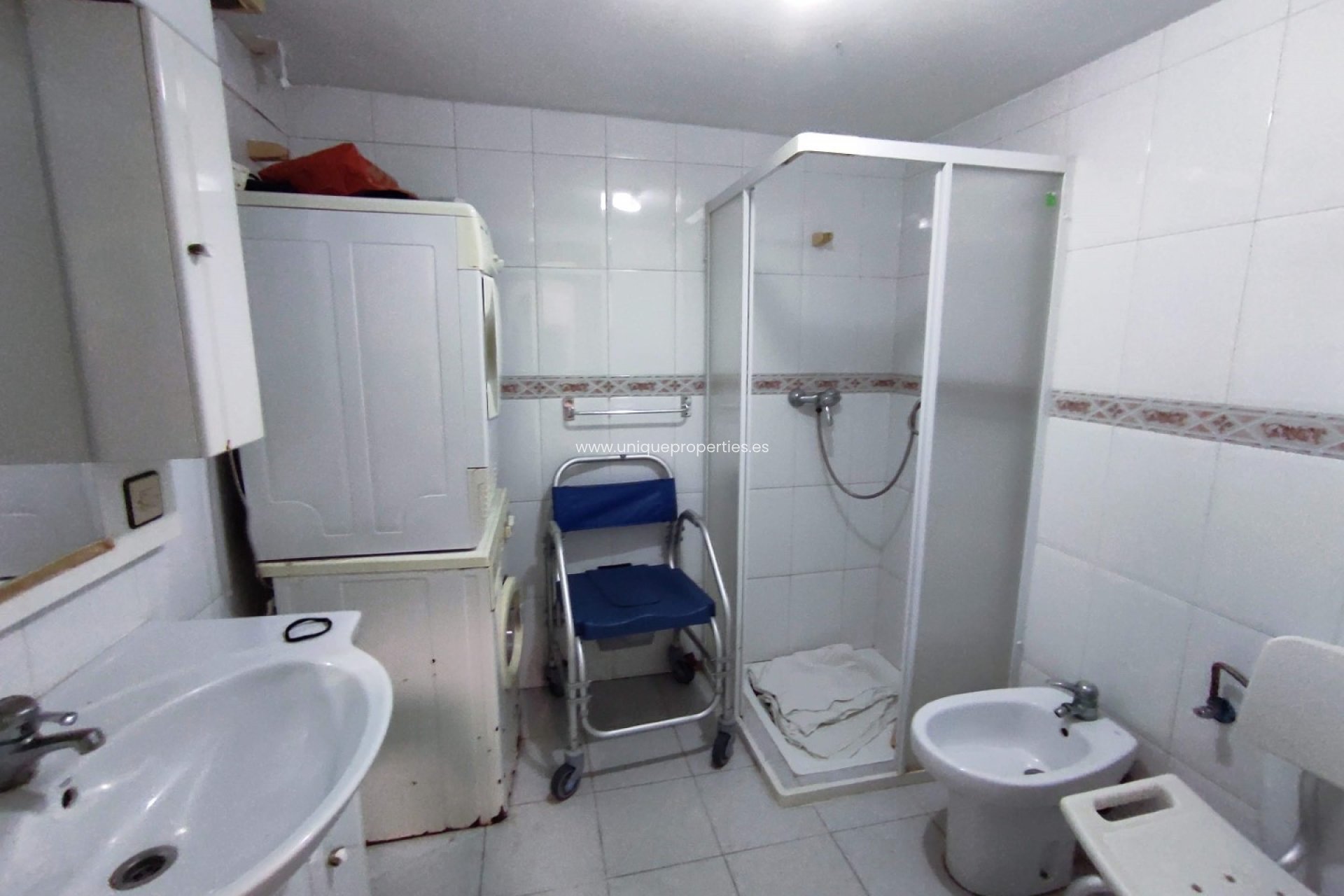 Resale - Village House -
Urracal