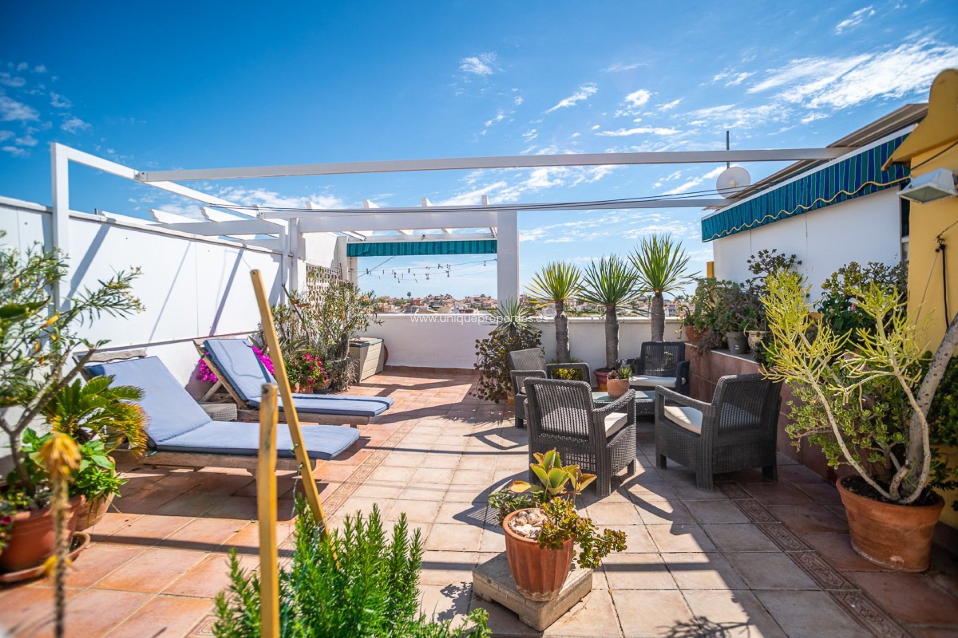 Reventa - Apartment -
ALICANTE - La Florida