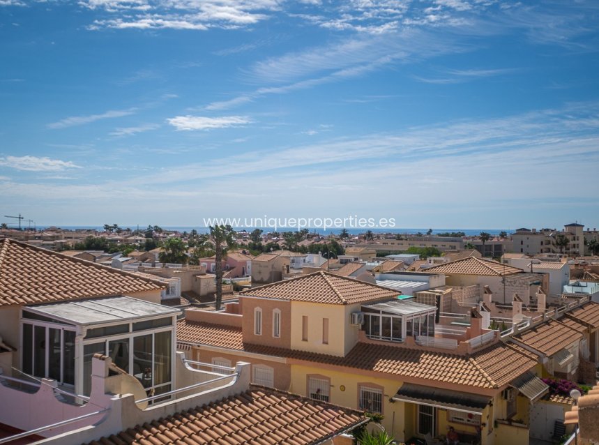 Reventa - Apartment -
ALICANTE - La Florida