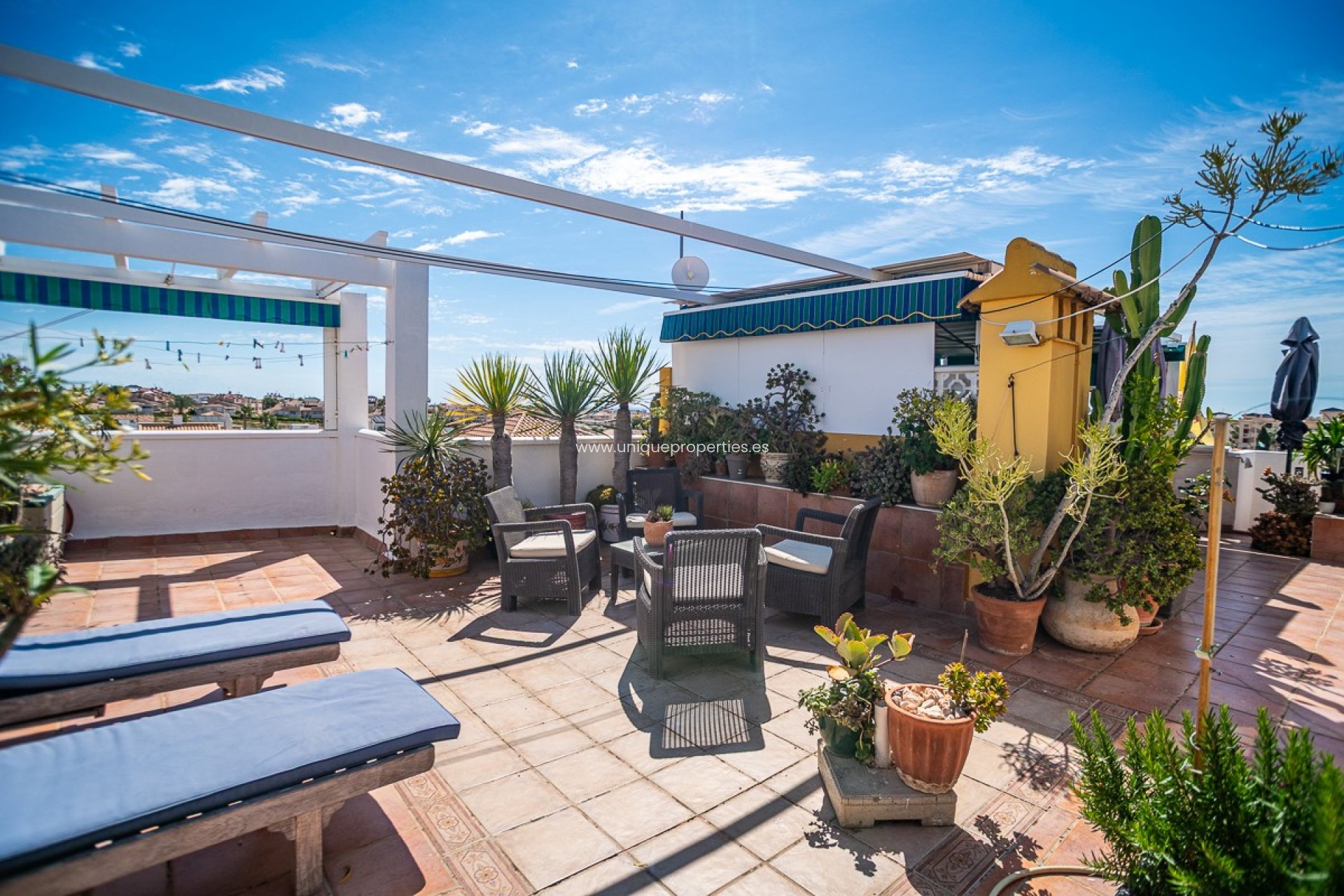 Reventa - Apartment -
ALICANTE - La Florida