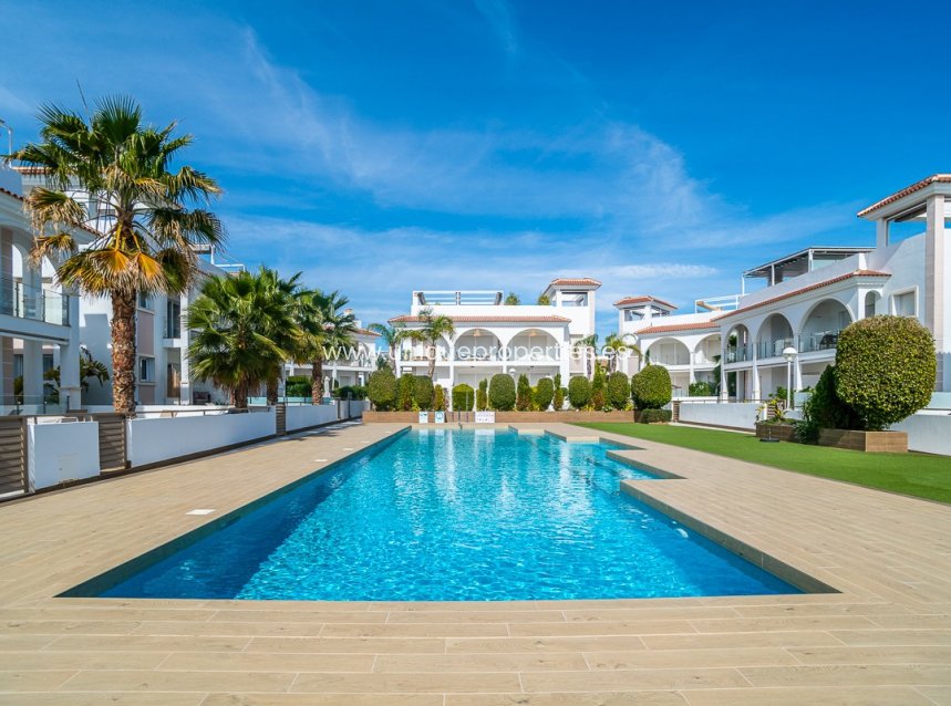 Reventa - Apartment -
CIUDAD QUESADA