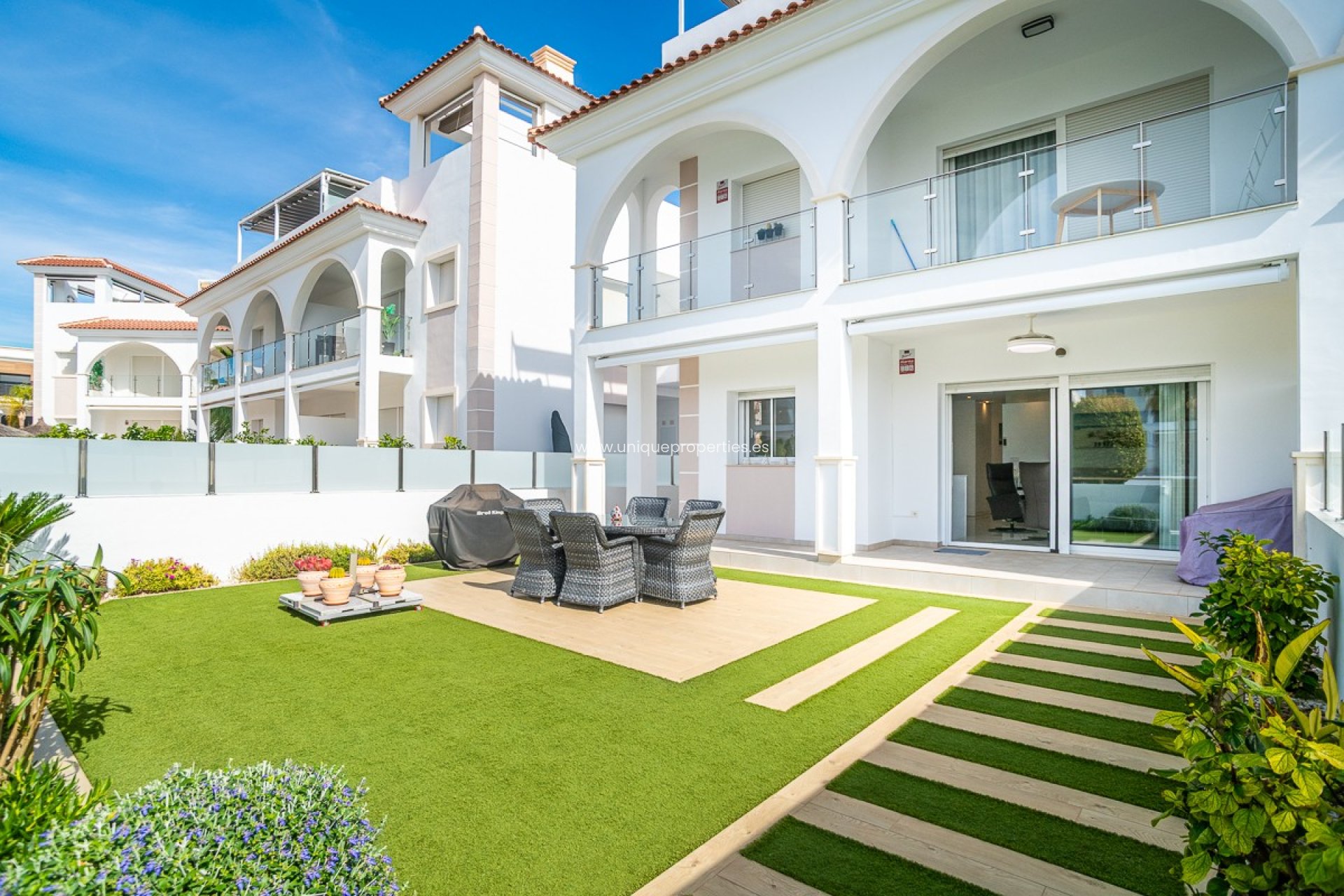 Reventa - Apartment -
CIUDAD QUESADA