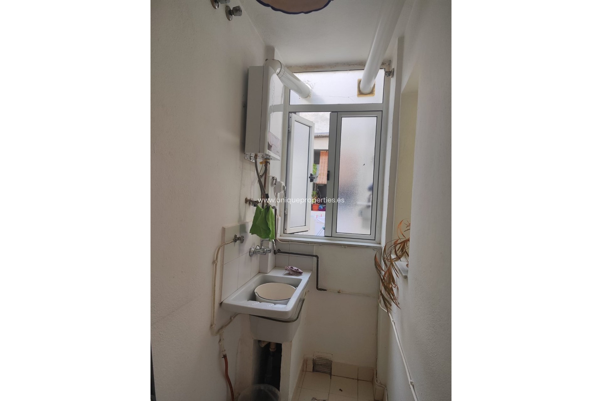 Reventa - Apartment -
Seron