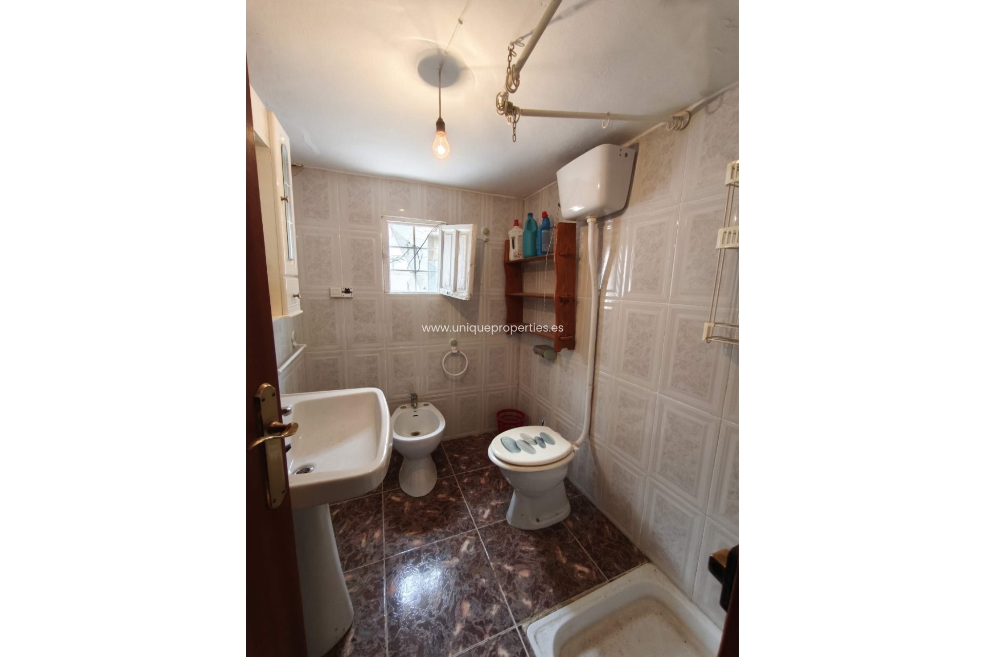 Reventa - Cave House -
Caniles