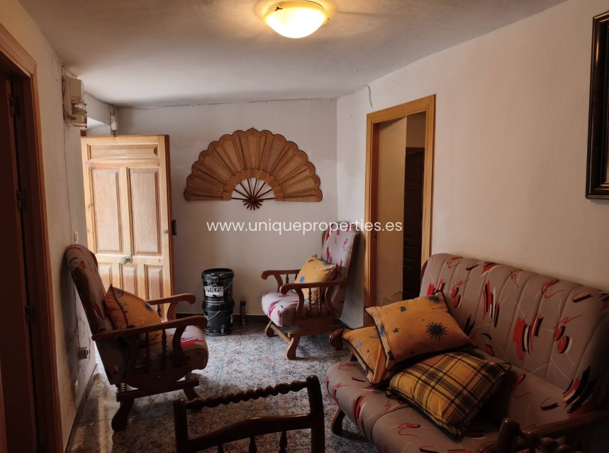 Reventa - Cave House -
Caniles