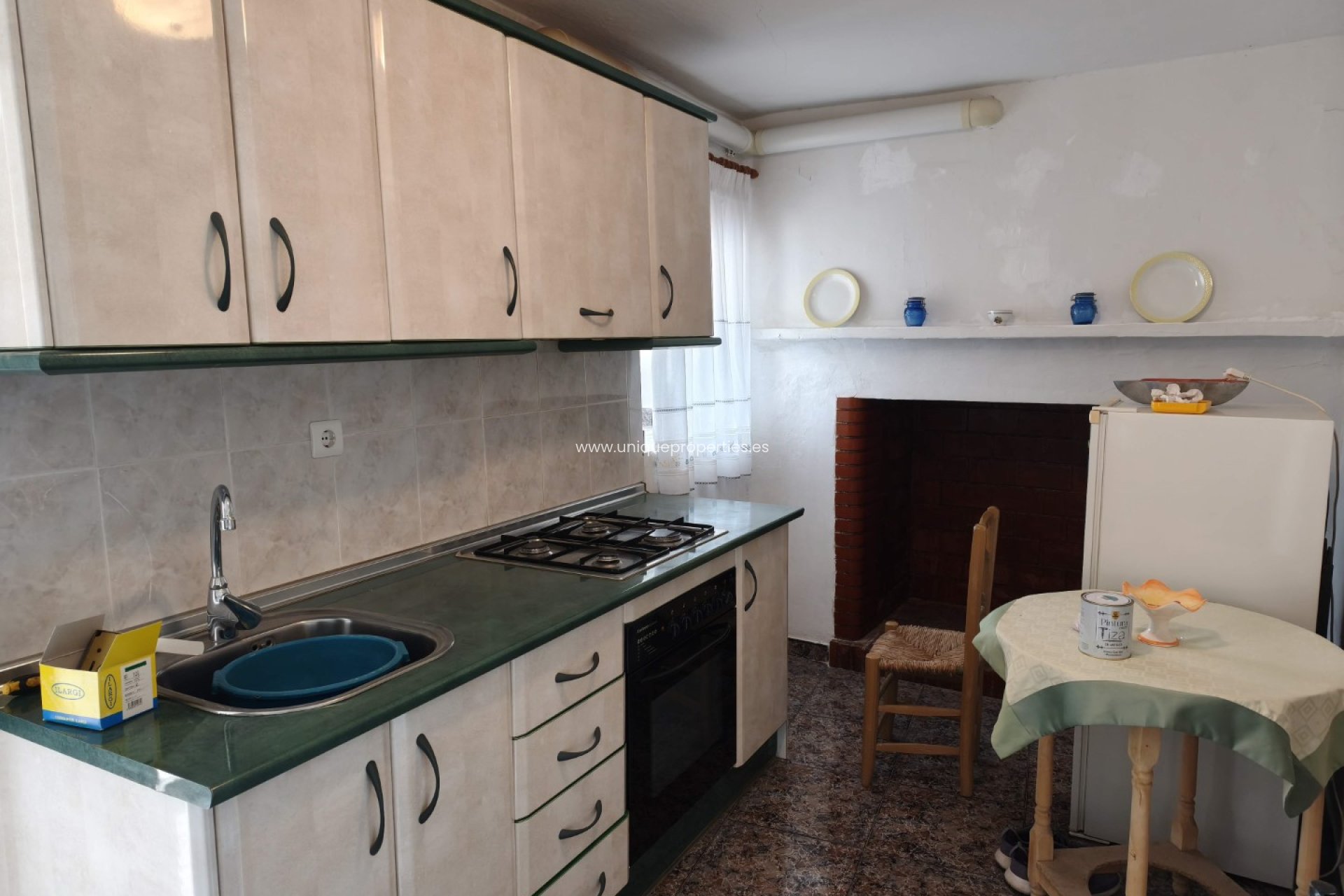 Reventa - Cave House -
Caniles