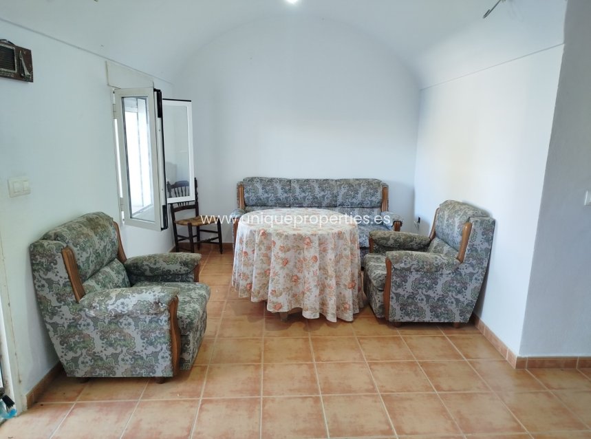 Reventa - Cave House -
Cullar de Baza