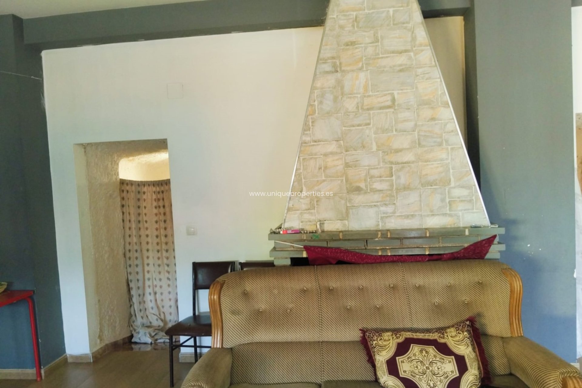 Reventa - Cave House -
Huescar