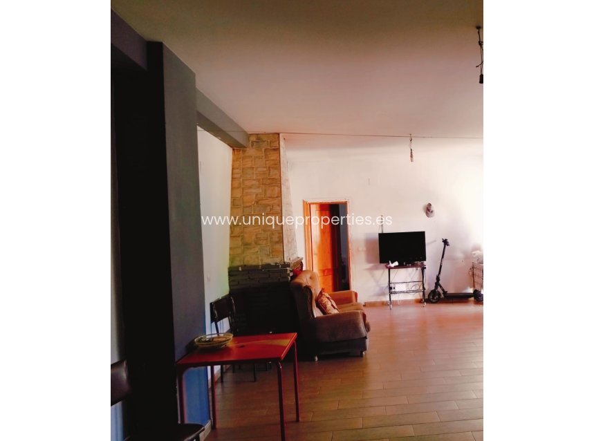 Reventa - Cave House -
Huescar