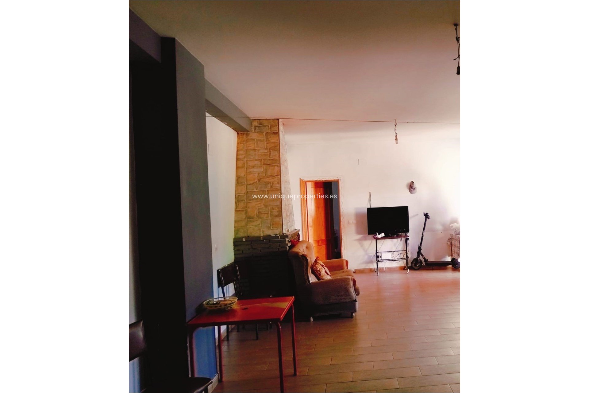 Reventa - Cave House -
Huescar