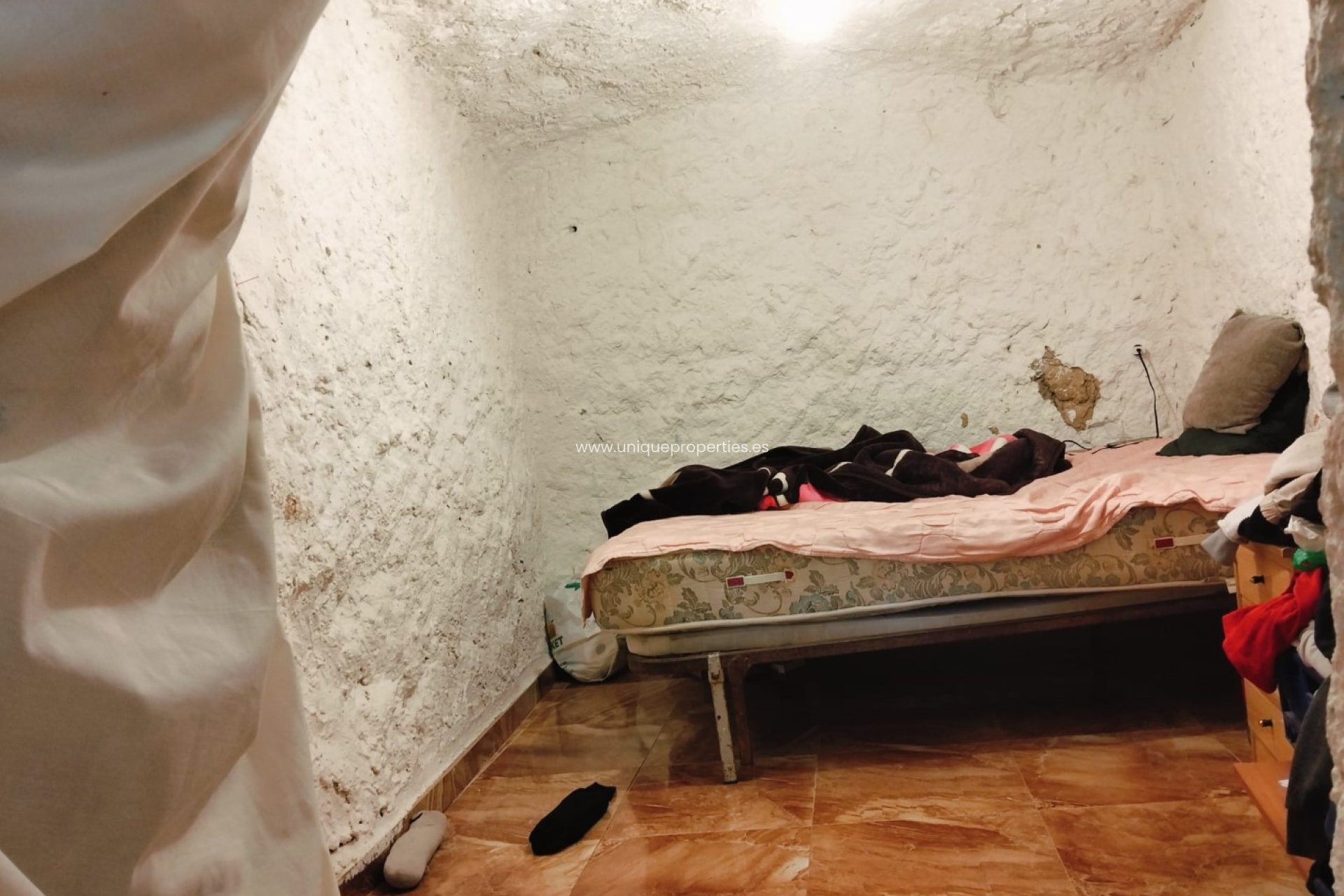 Reventa - Cave House -
Huescar