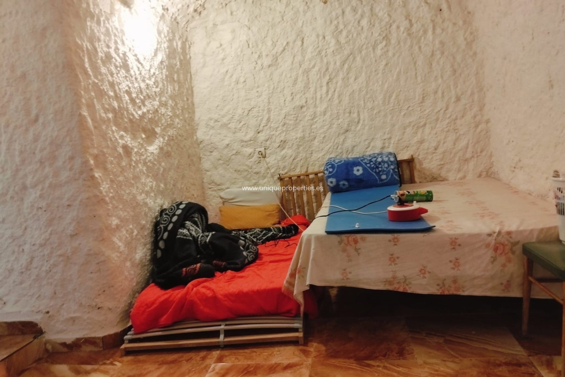 Reventa - Cave House -
Huescar