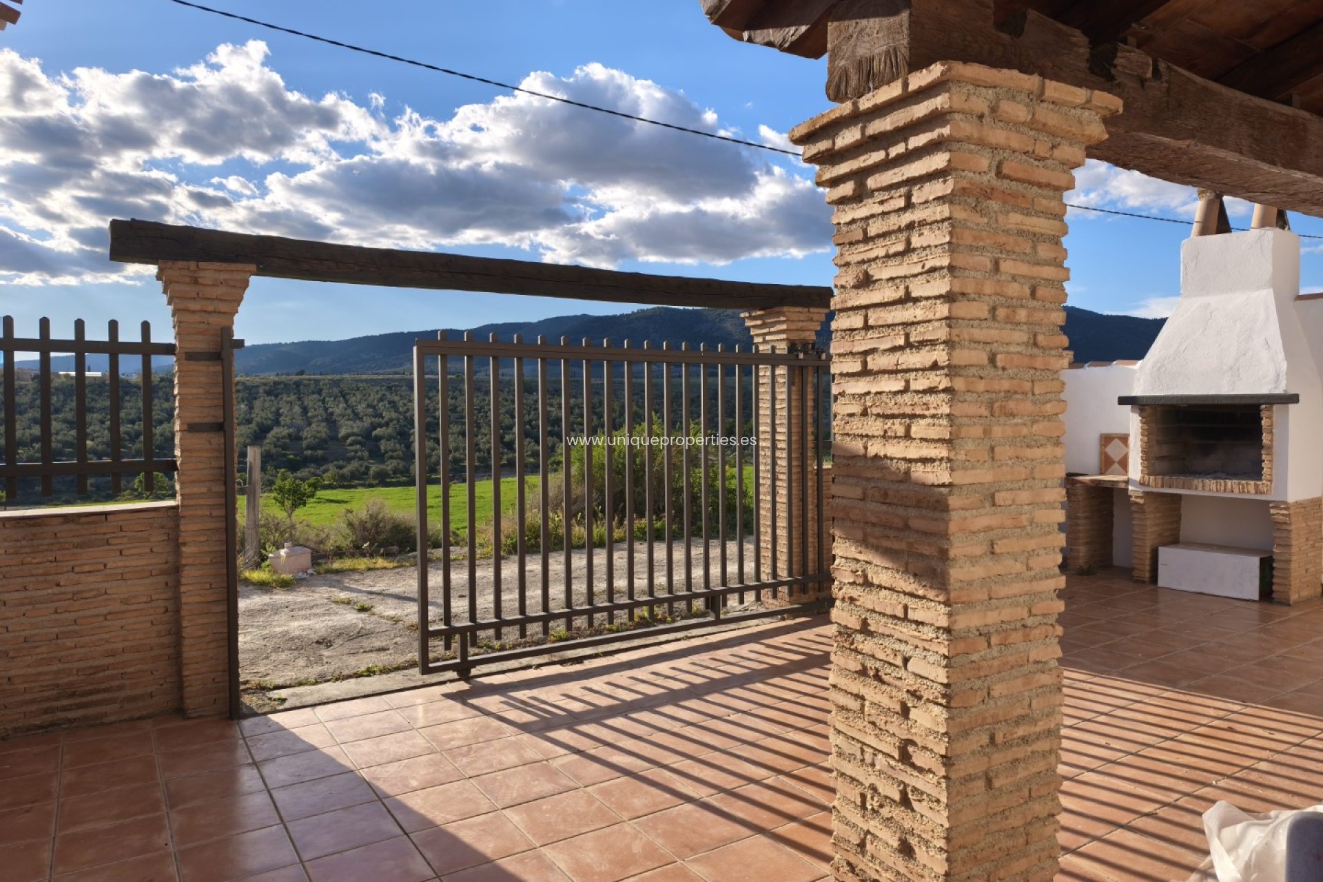 Reventa - Cave House -
Huescar