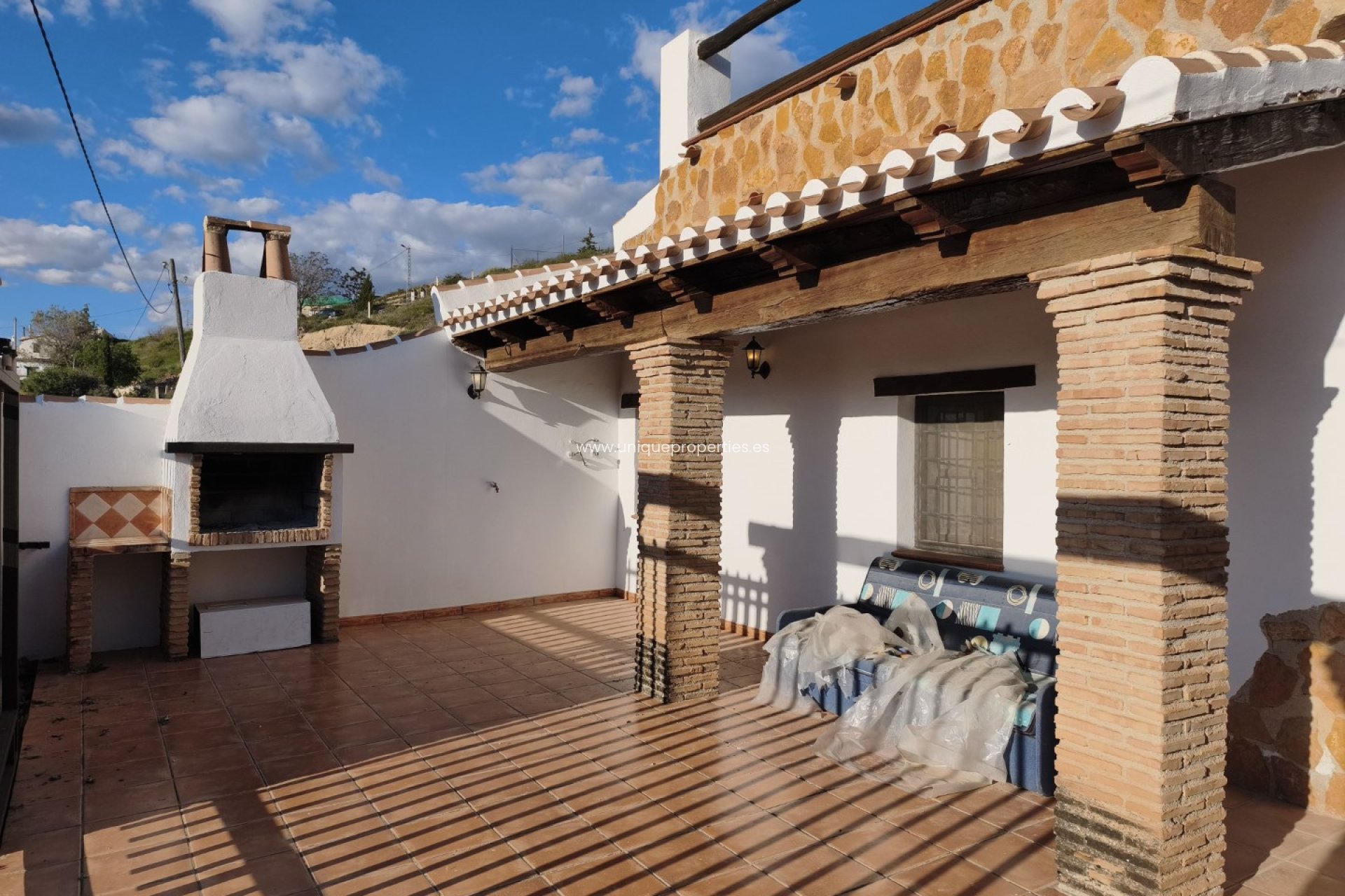 Reventa - Cave House -
Huescar