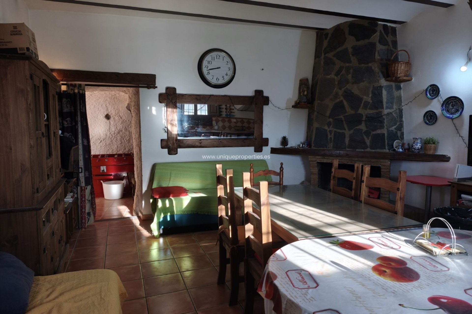 Reventa - Cave House -
Huescar