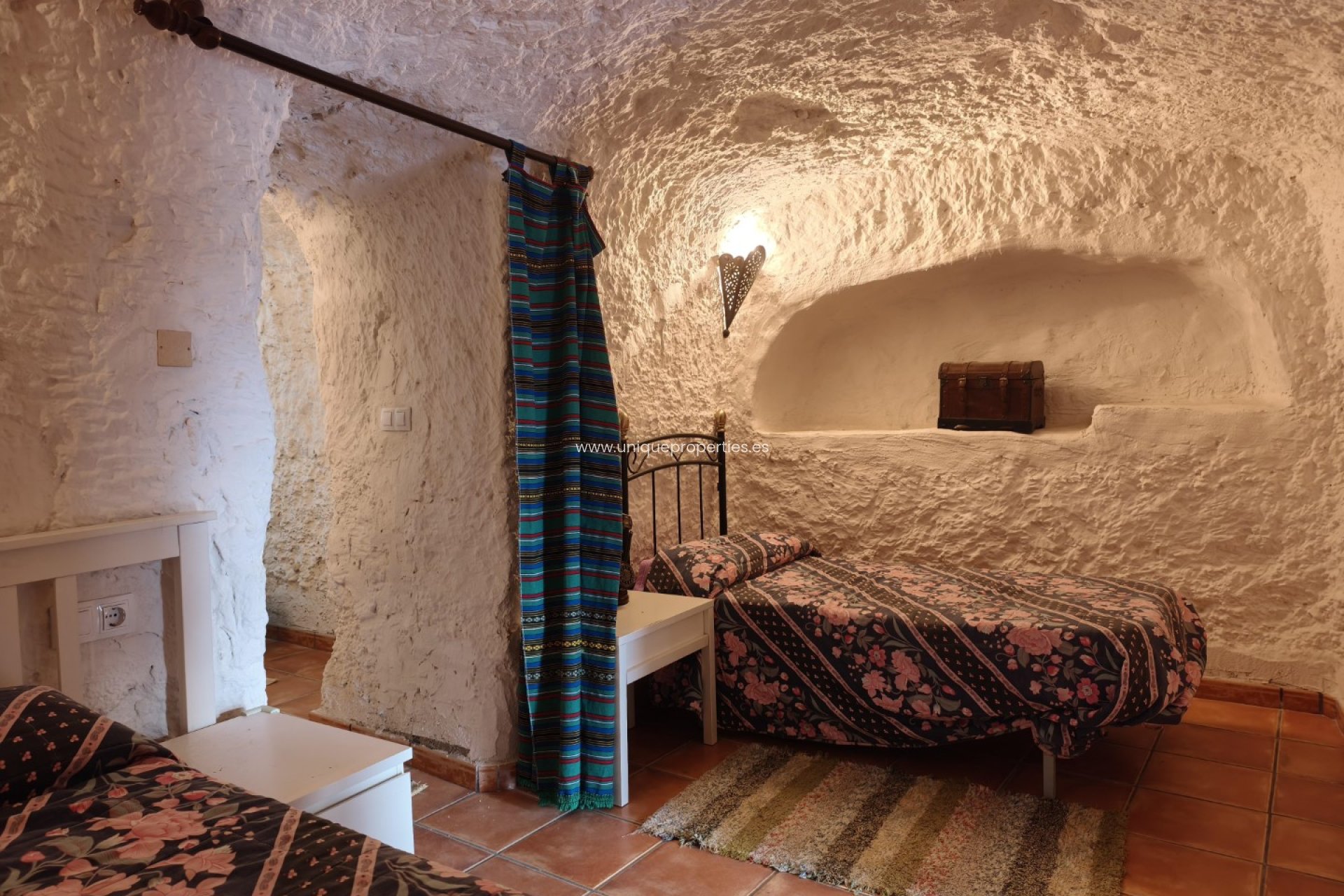 Reventa - Cave House -
Huescar