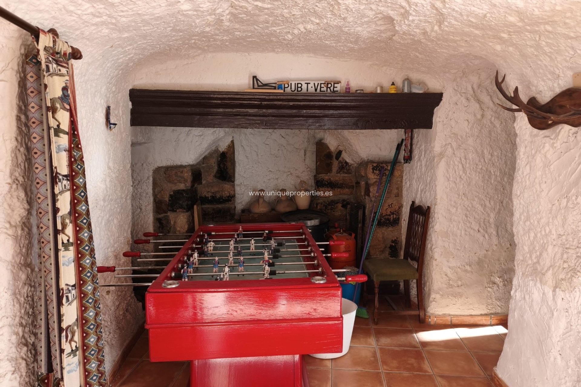 Reventa - Cave House -
Huescar