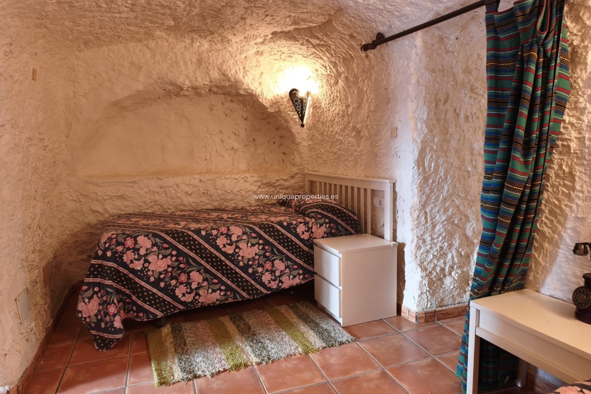 Reventa - Cave House -
Huescar