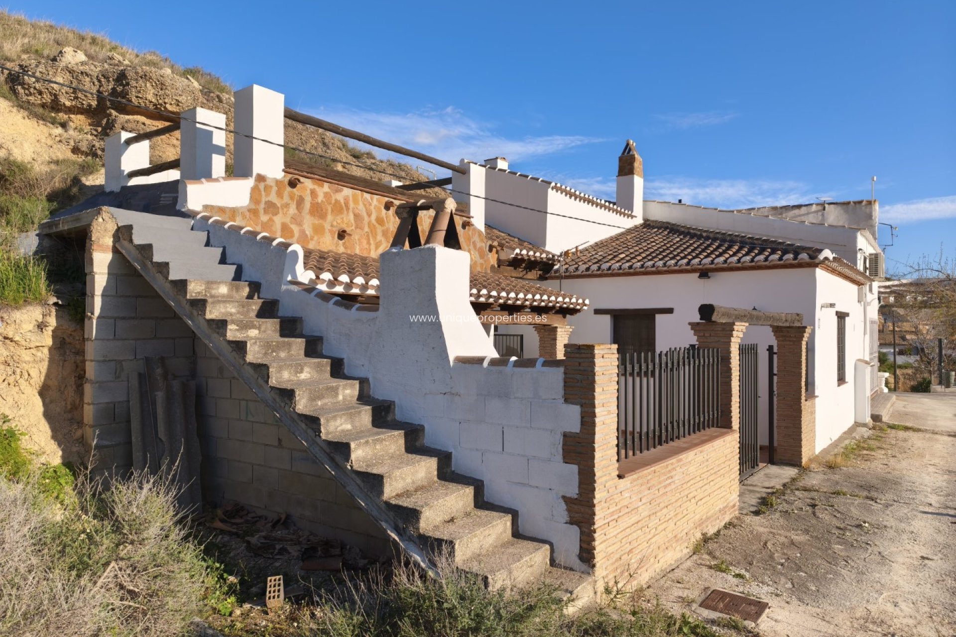 Reventa - Cave House -
Huescar