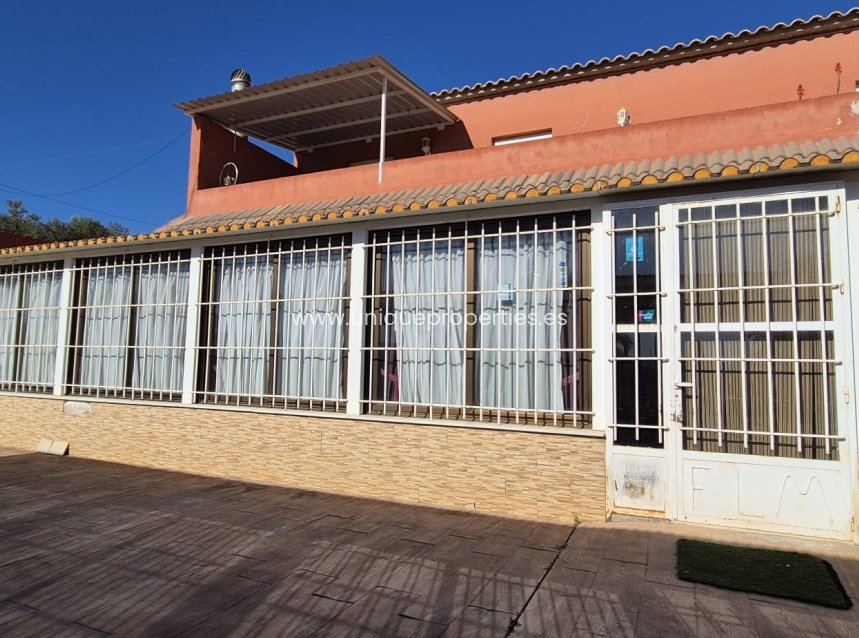 Reventa - Commercial Property -
Albox