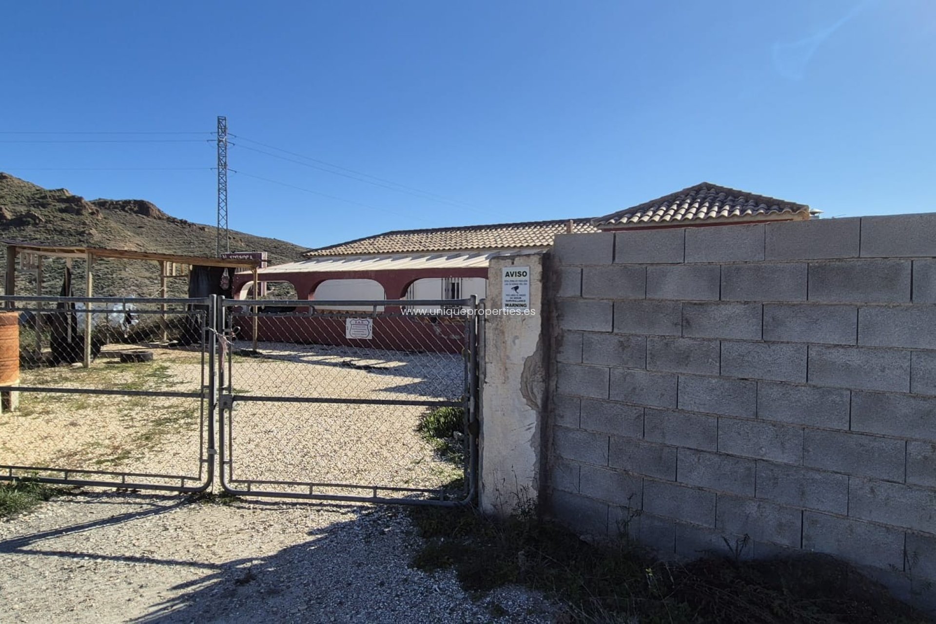 Reventa - Commercial Property -
Albox