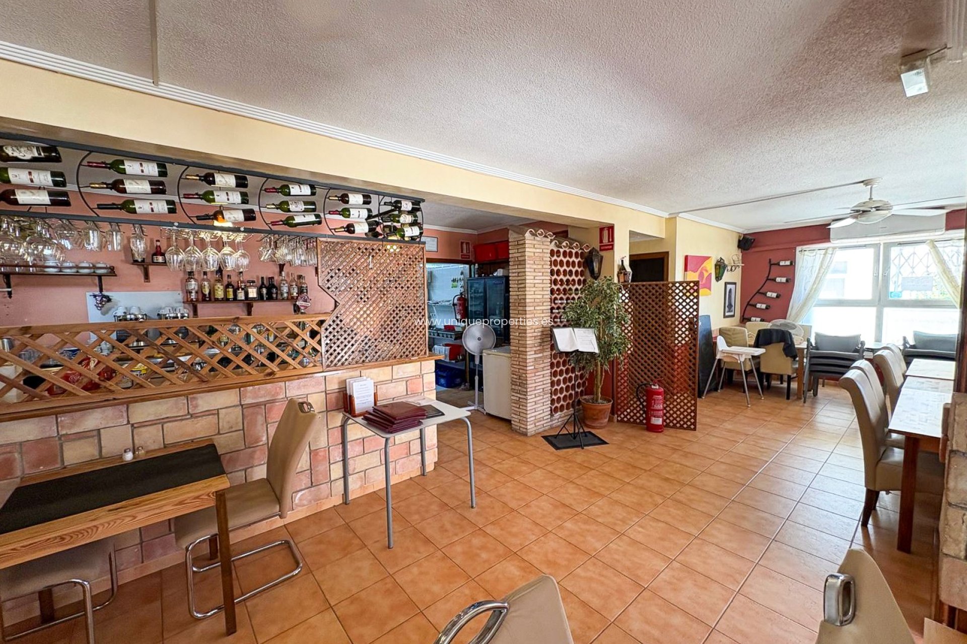 Reventa - Commercial Property -
Torrevieja - La Veleta