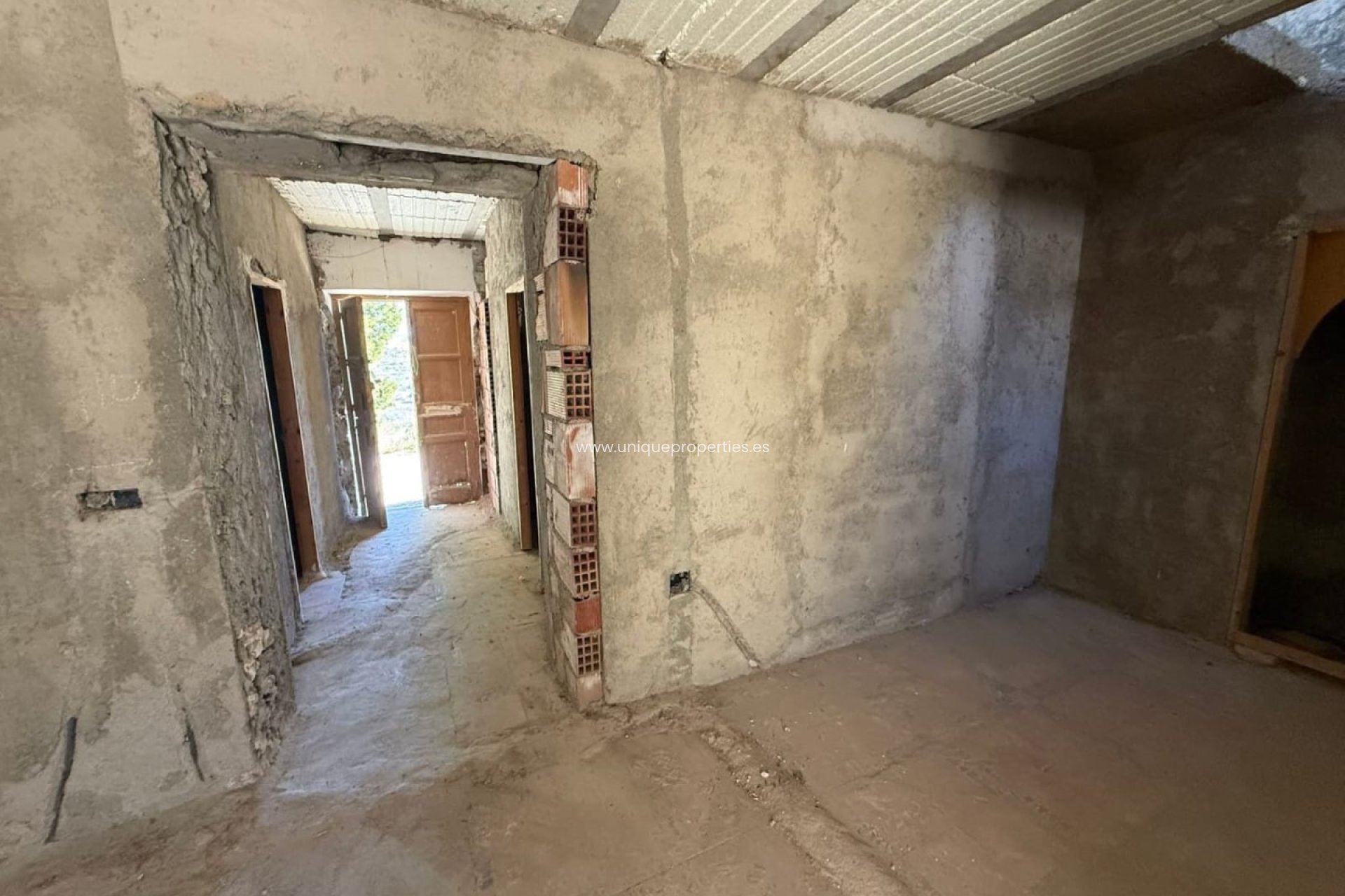 Reventa - Cortijo -
Albox