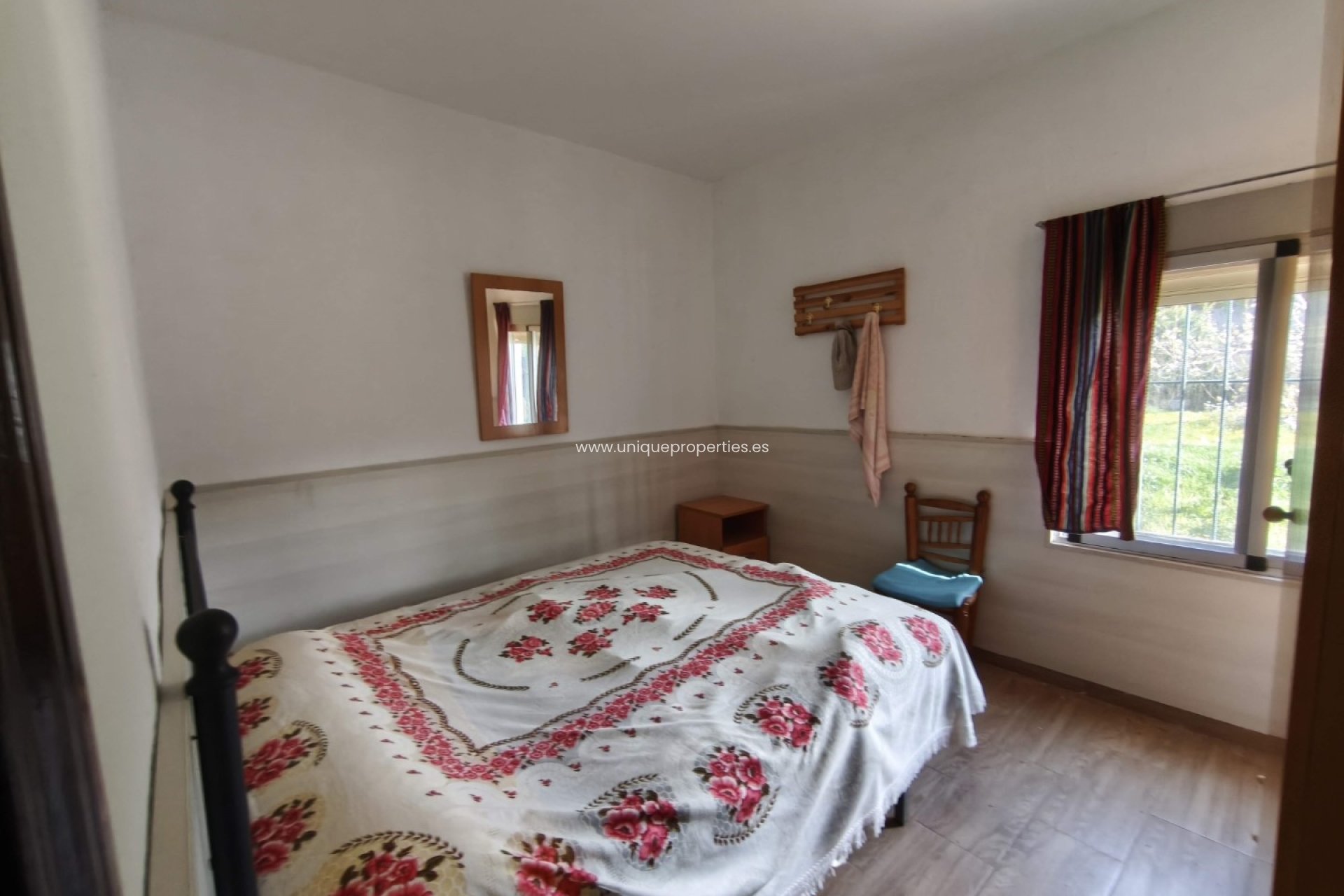 Reventa - Cortijo -
Baza