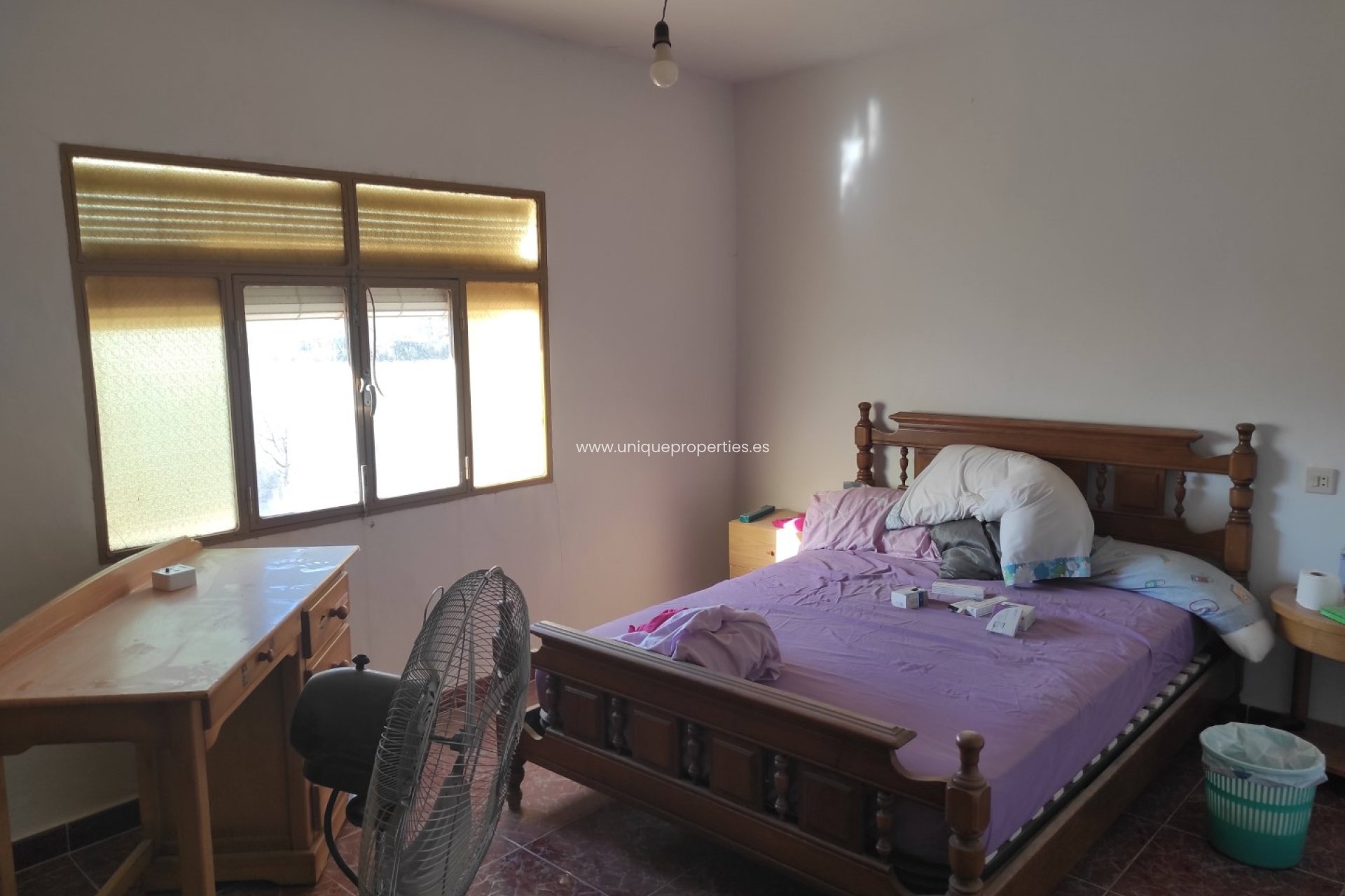 Reventa - Cortijo -
Caniles