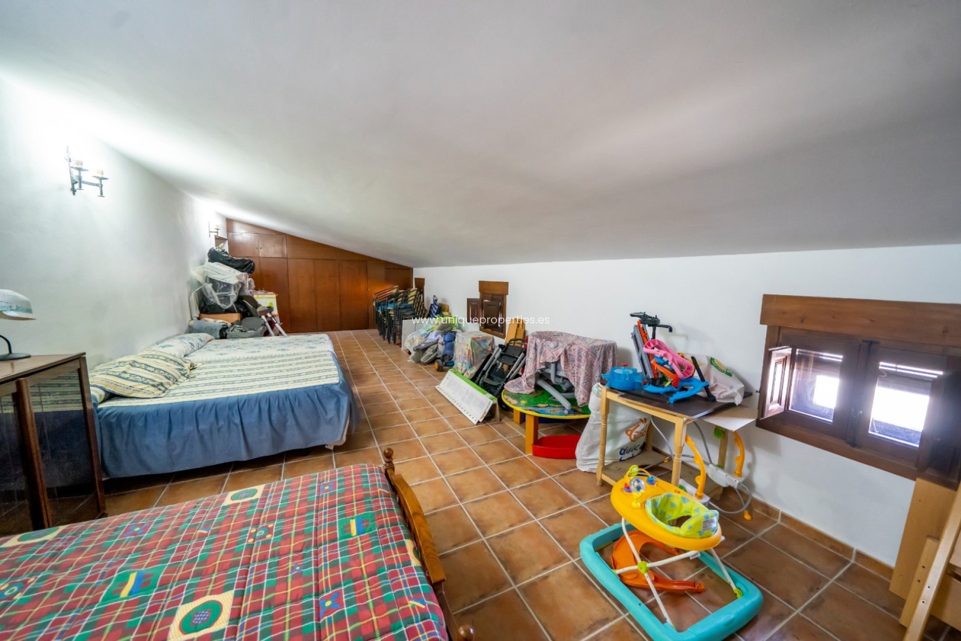 Reventa - Cortijo -
Cantoria