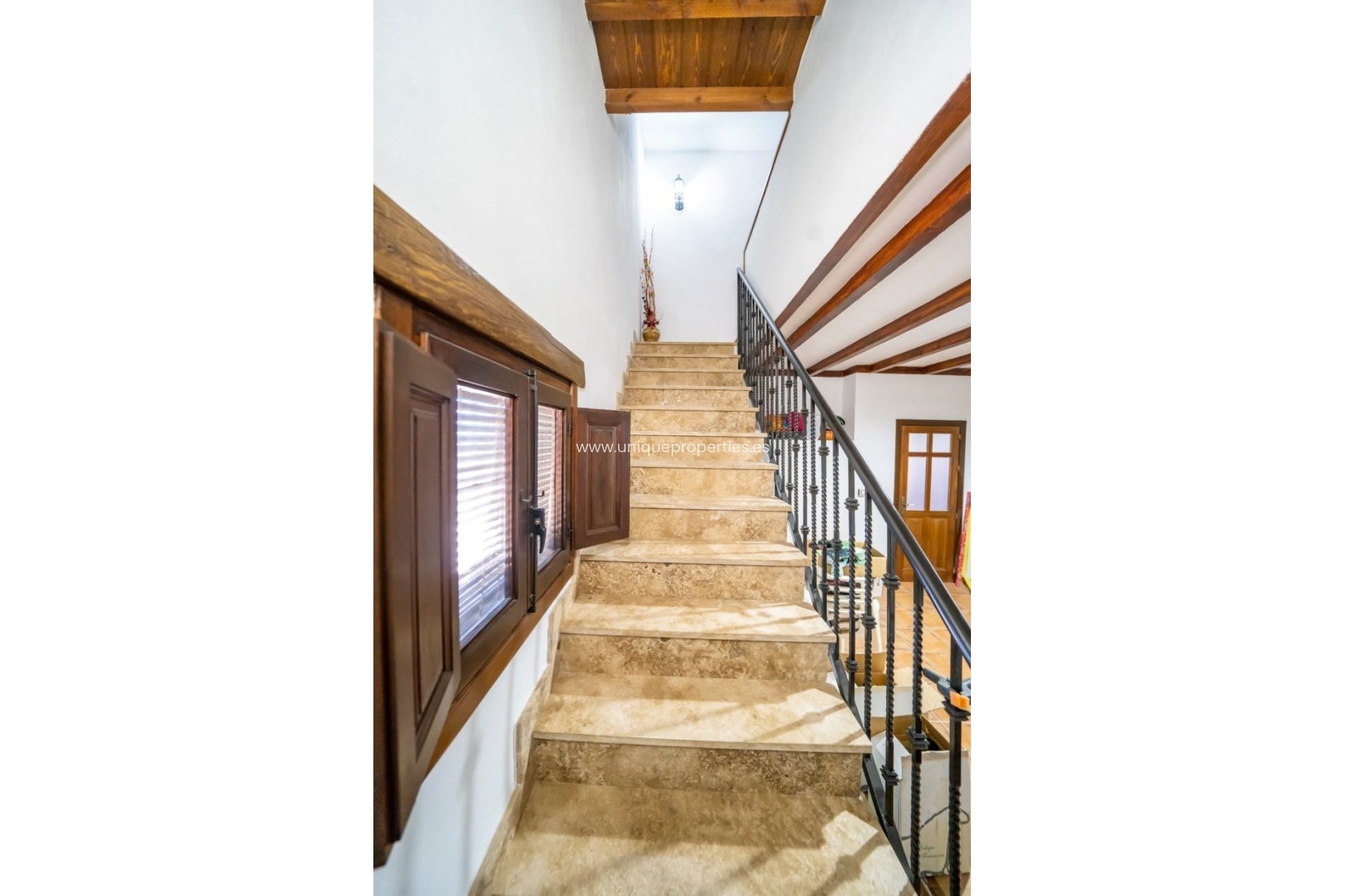 Reventa - Cortijo -
Cantoria