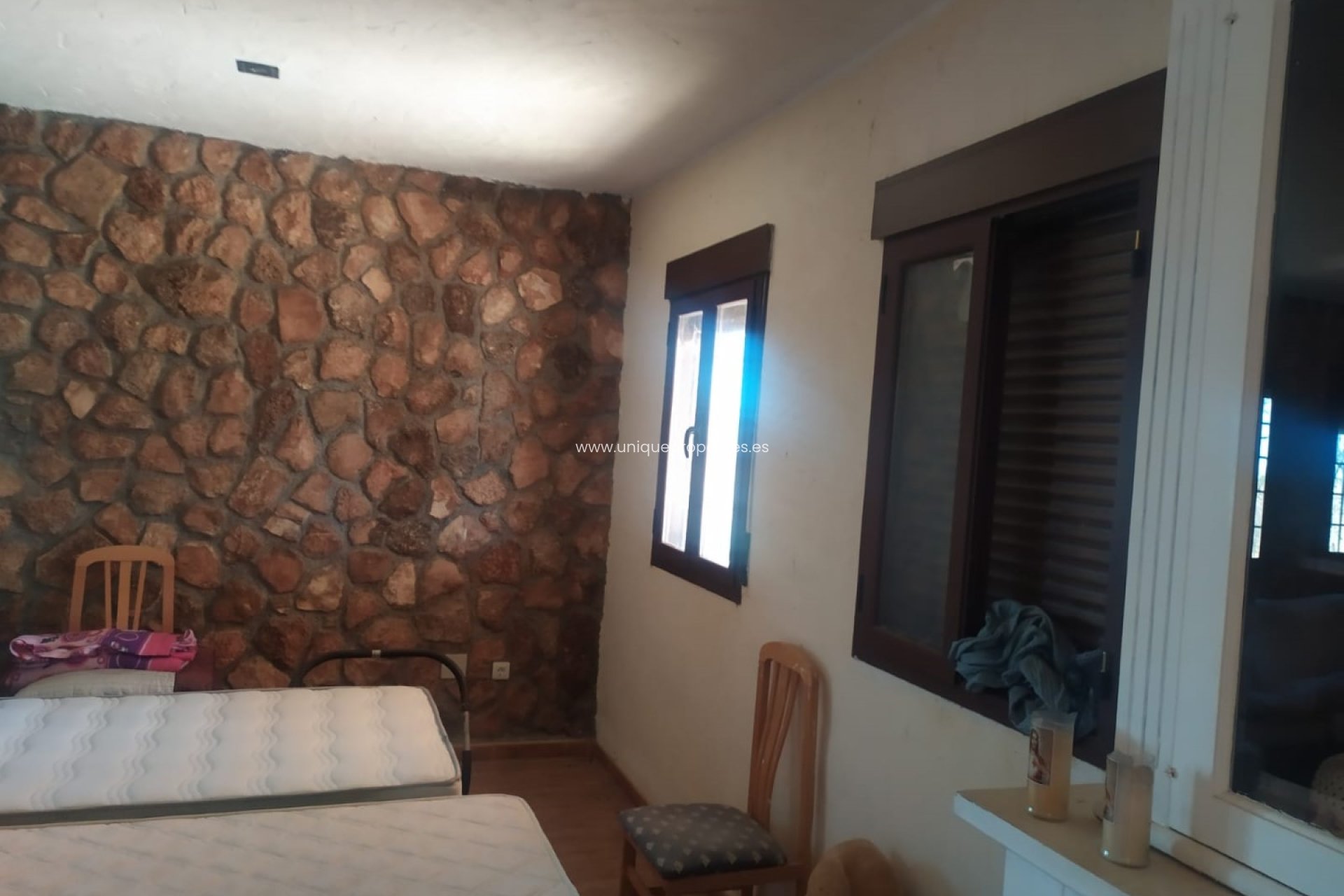 Reventa - Cortijo -
Guadix