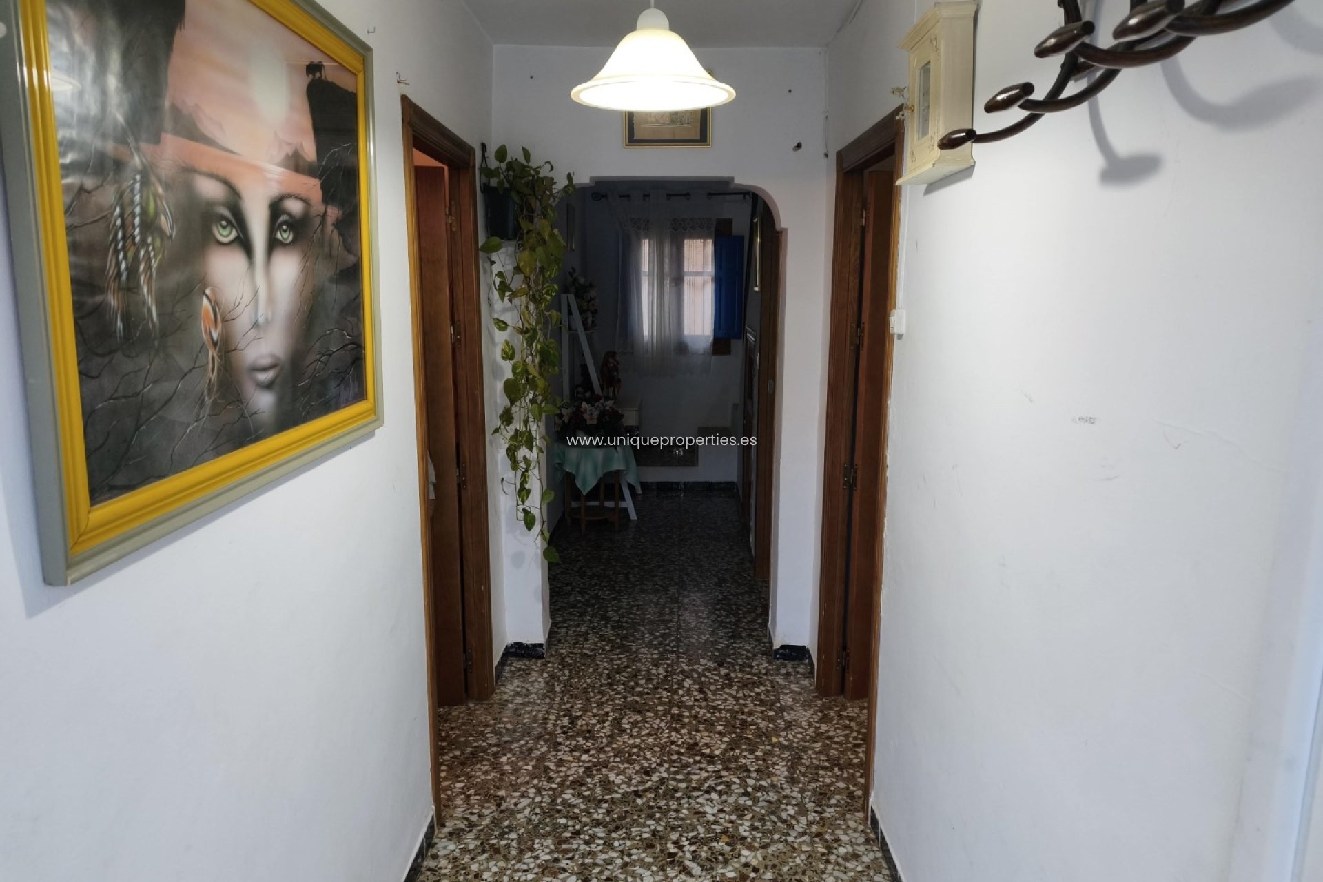 Reventa - Cortijo -
Huescar