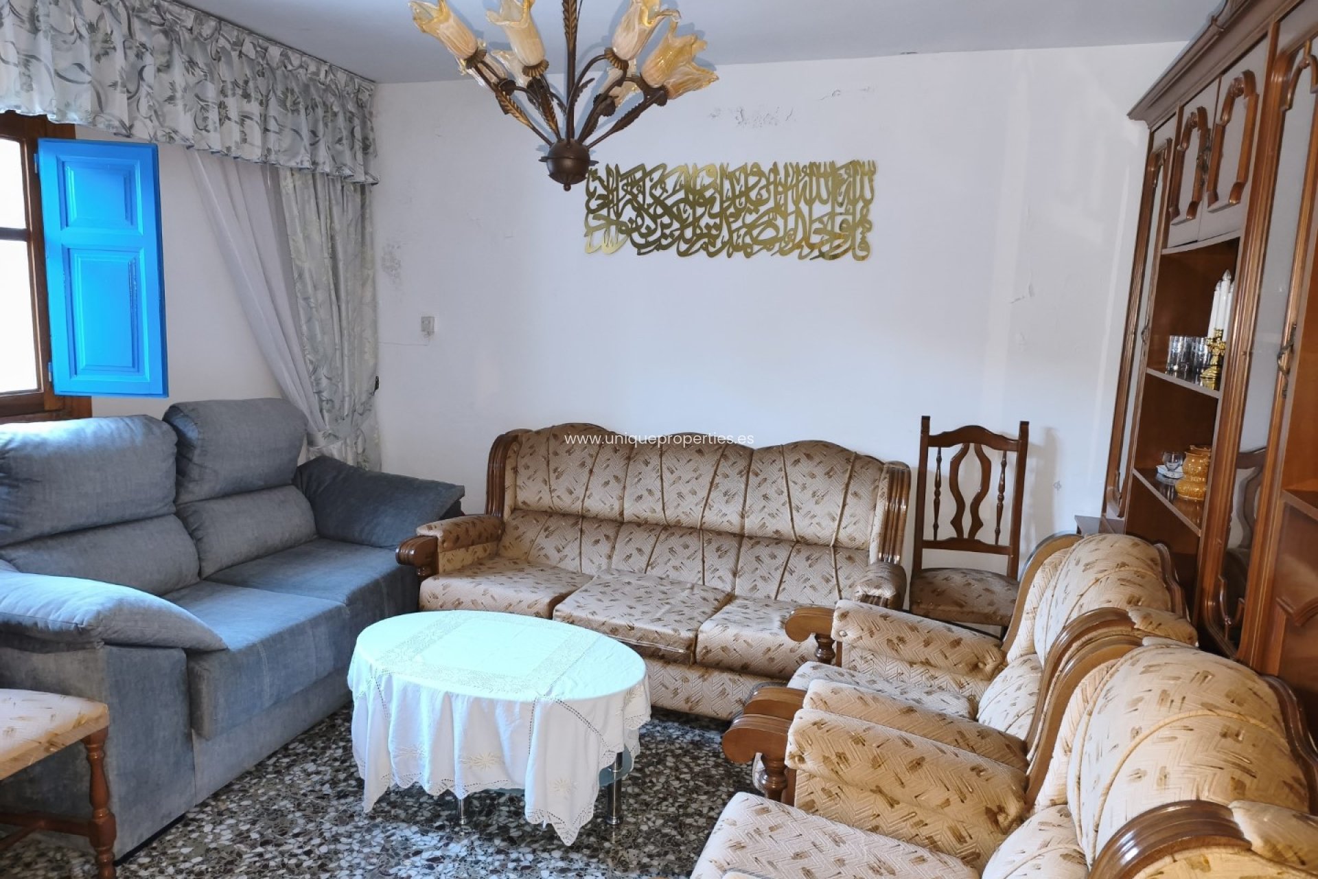 Reventa - Cortijo -
Huescar