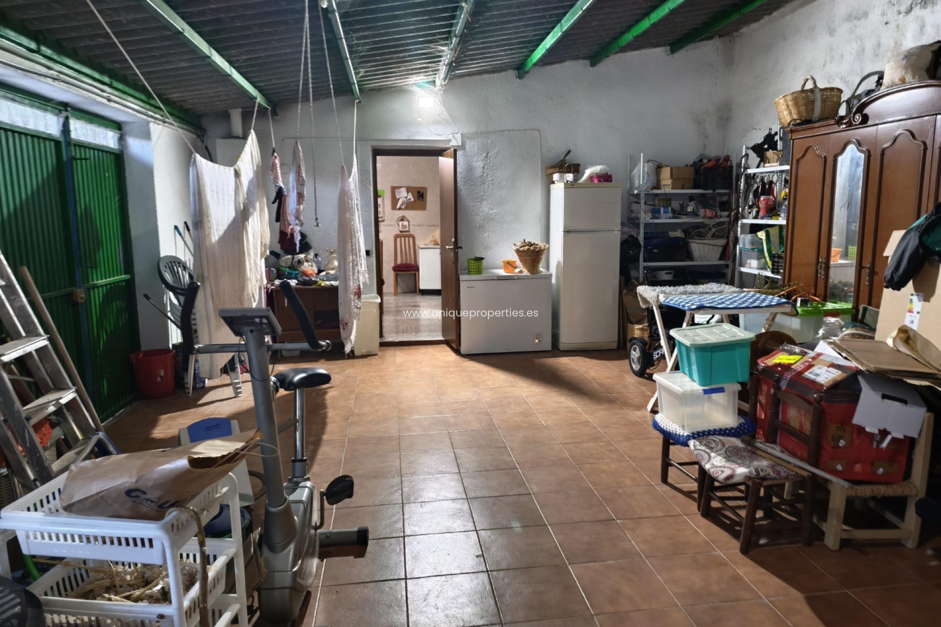 Reventa - Cortijo -
Huescar