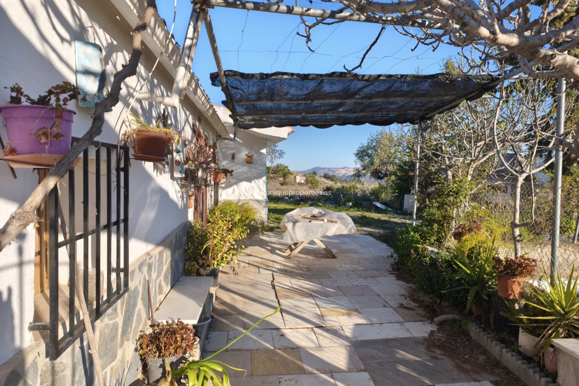 Reventa - Cortijo -
Somontin