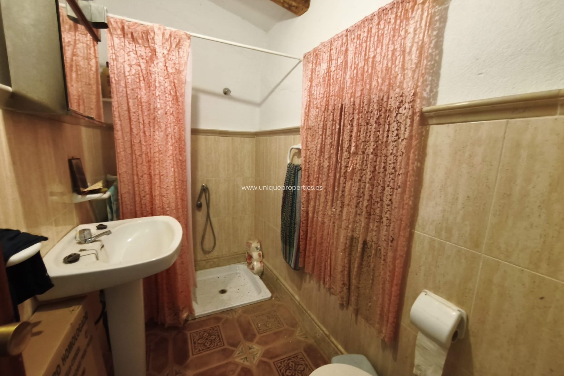 Reventa - Cortijo -
Somontin